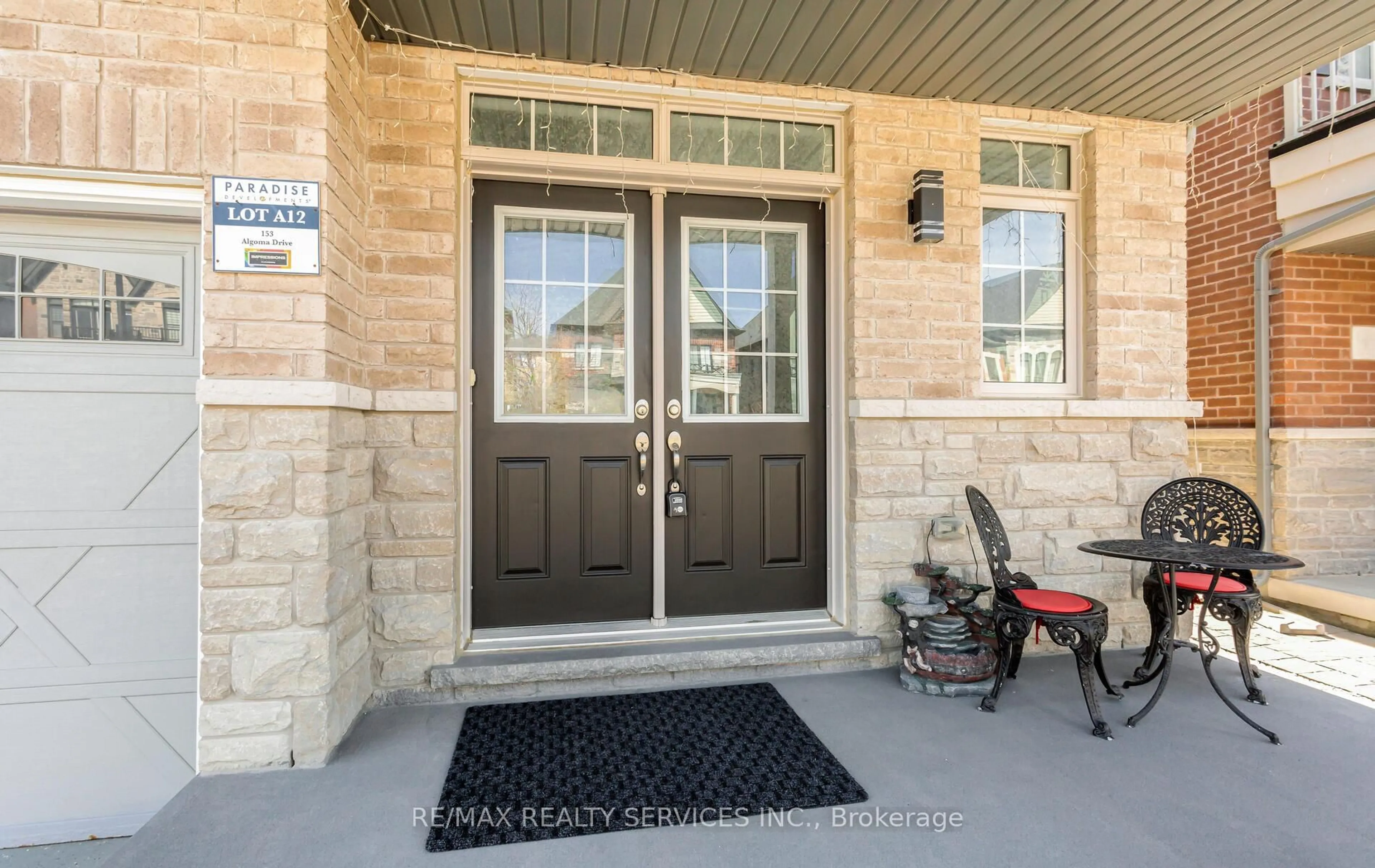 Indoor entryway for 153 Algoma Dr, Vaughan Ontario L4H 4H1