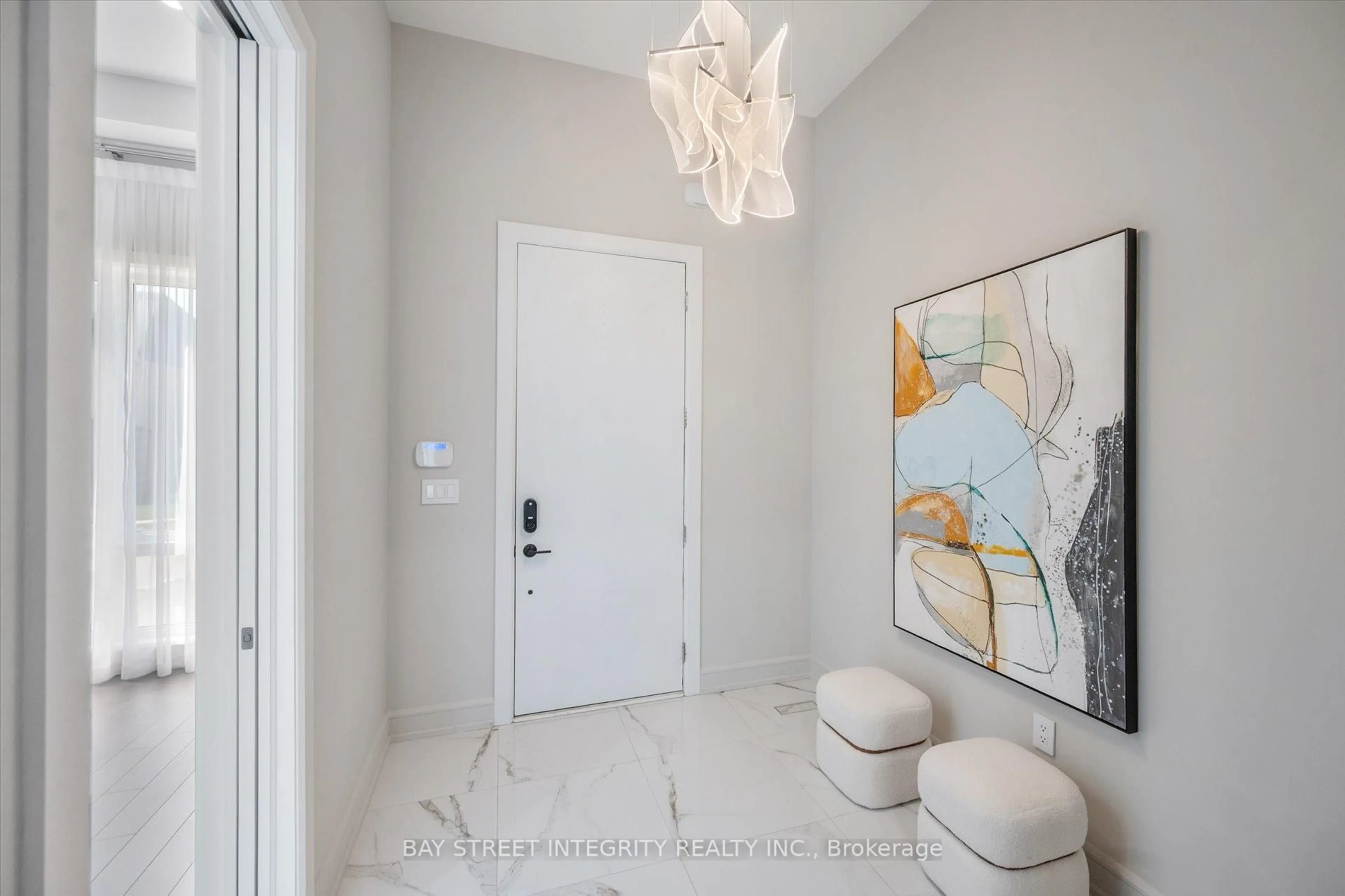 Indoor entryway for 18 Aspy Crt, Vaughan Ontario L6A 4X7