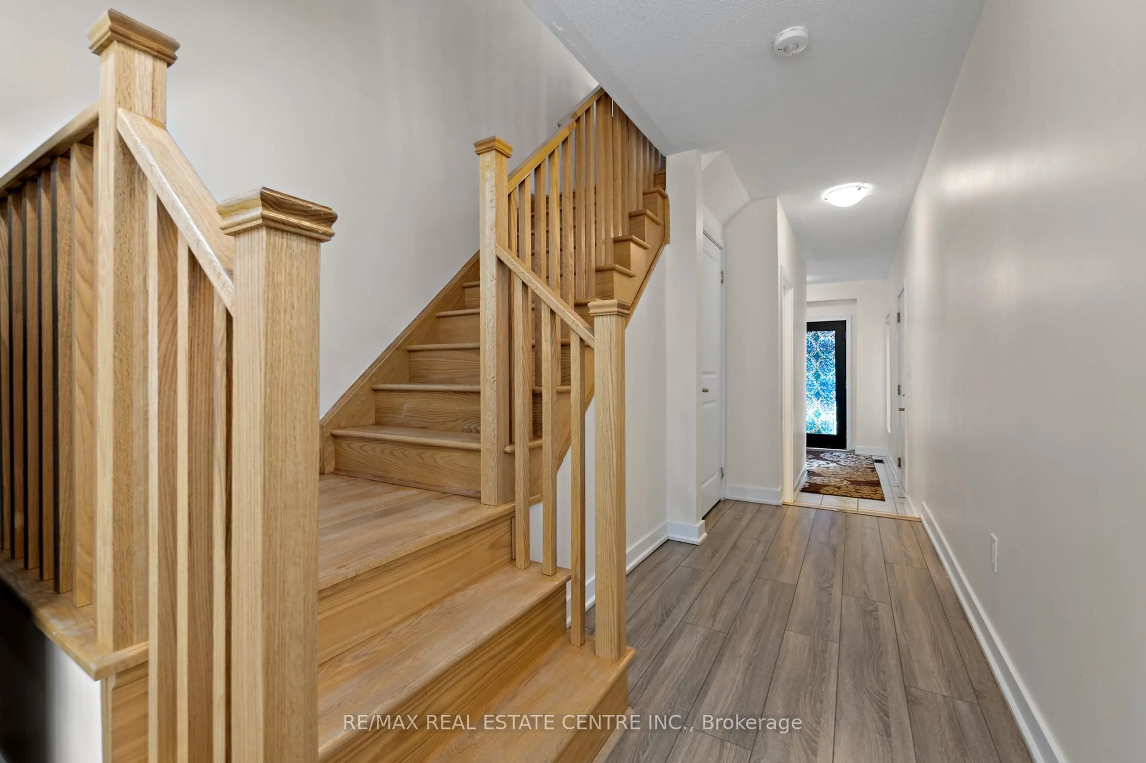Unknown for 53 Benoit St, Vaughan Ontario L4H 4R3