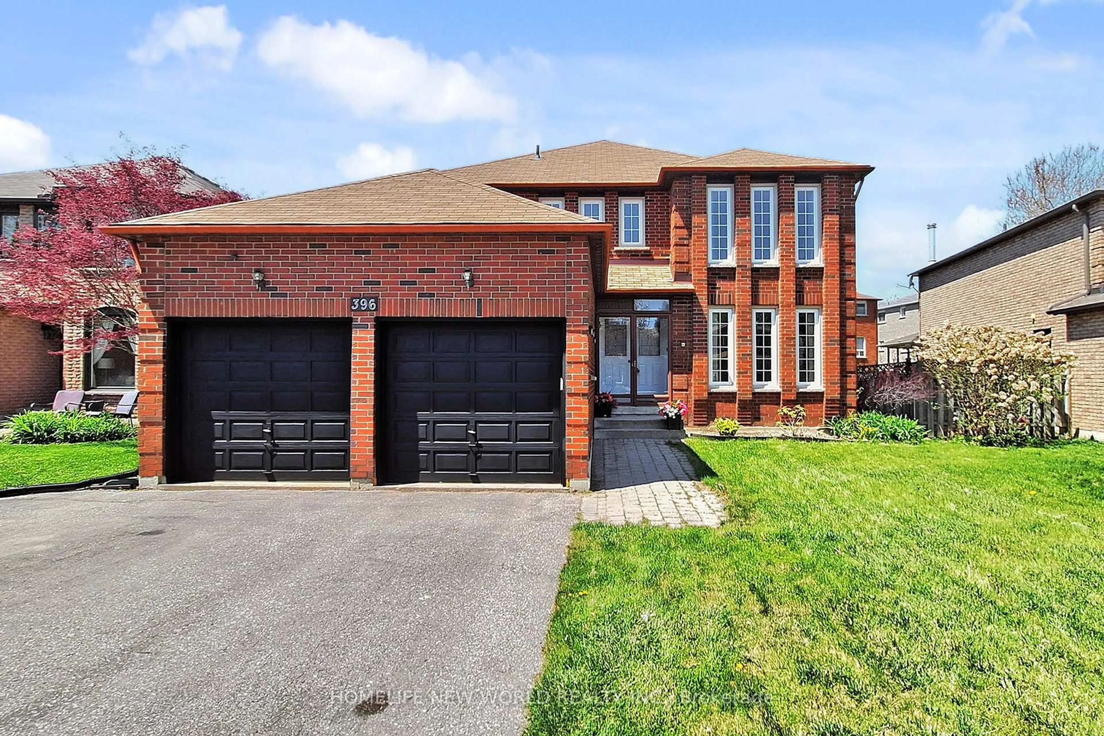 Home with brick exterior material, street for 396 Dorchester St, Newmarket Ontario L3Y 7Z3