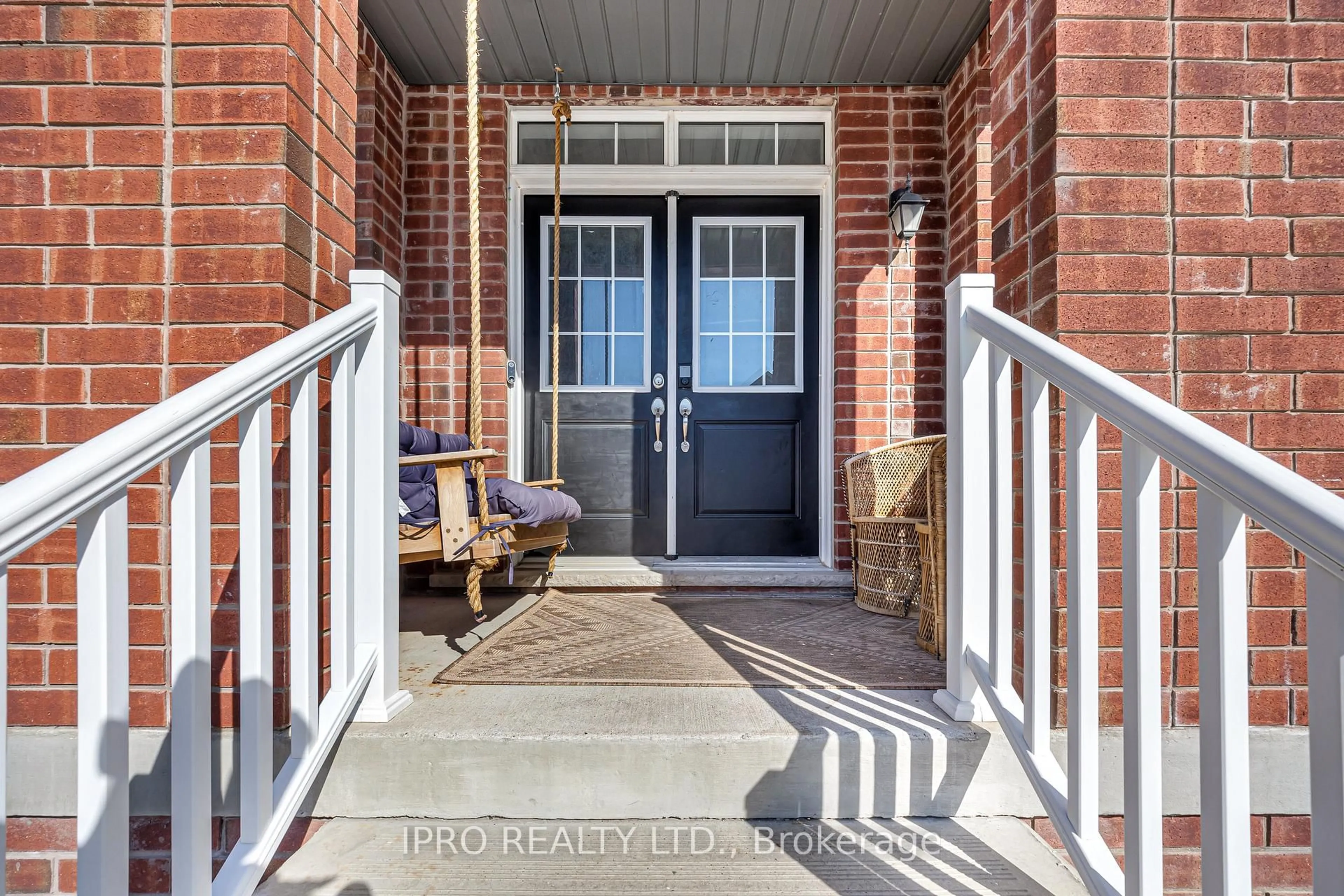 Indoor entryway for 4 Titan Tr, Markham Ontario L3S 0E2
