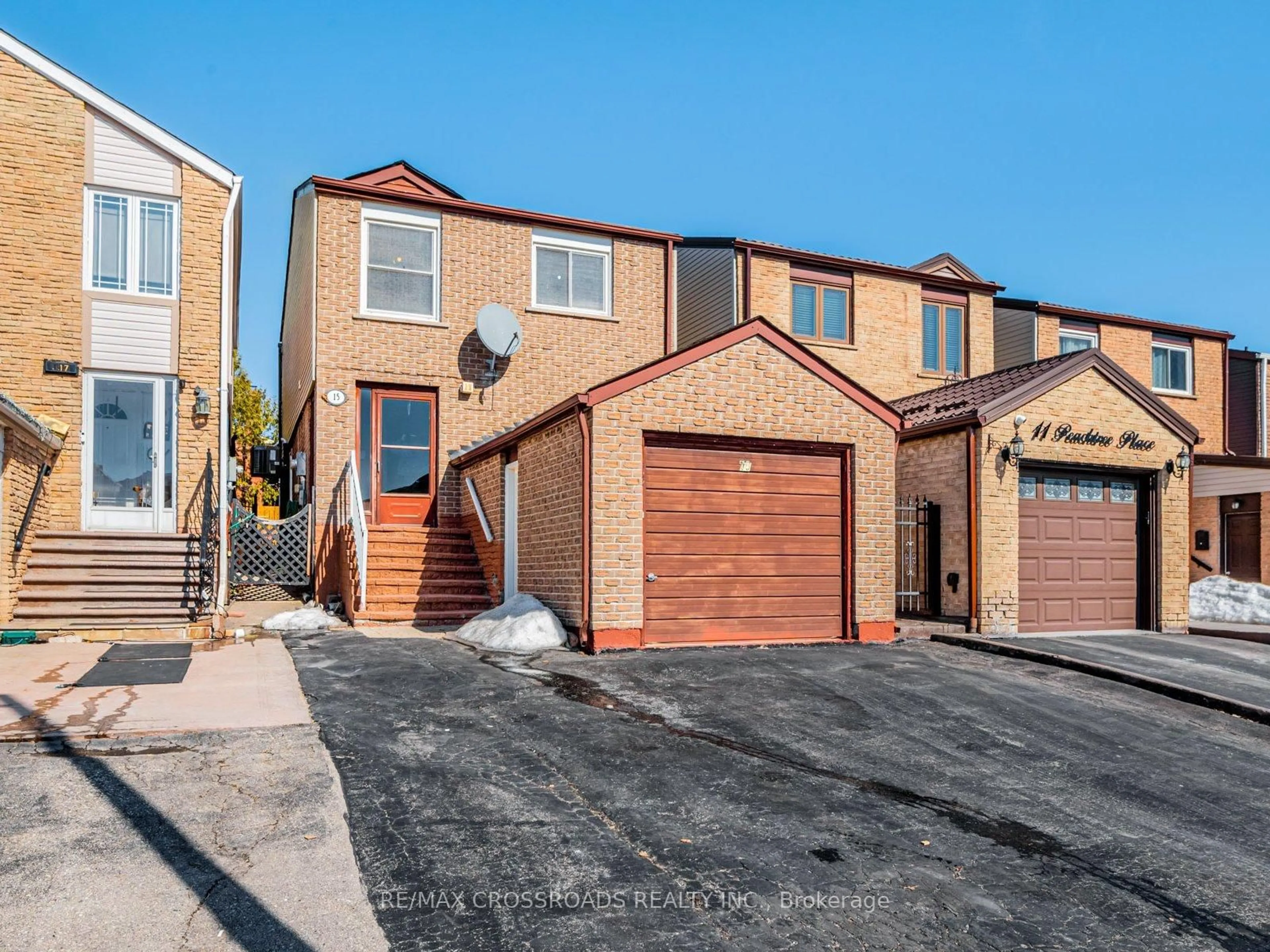 Home with brick exterior material, street for 15 Peachtree Pl, Vaughan Ontario L4K 2C4