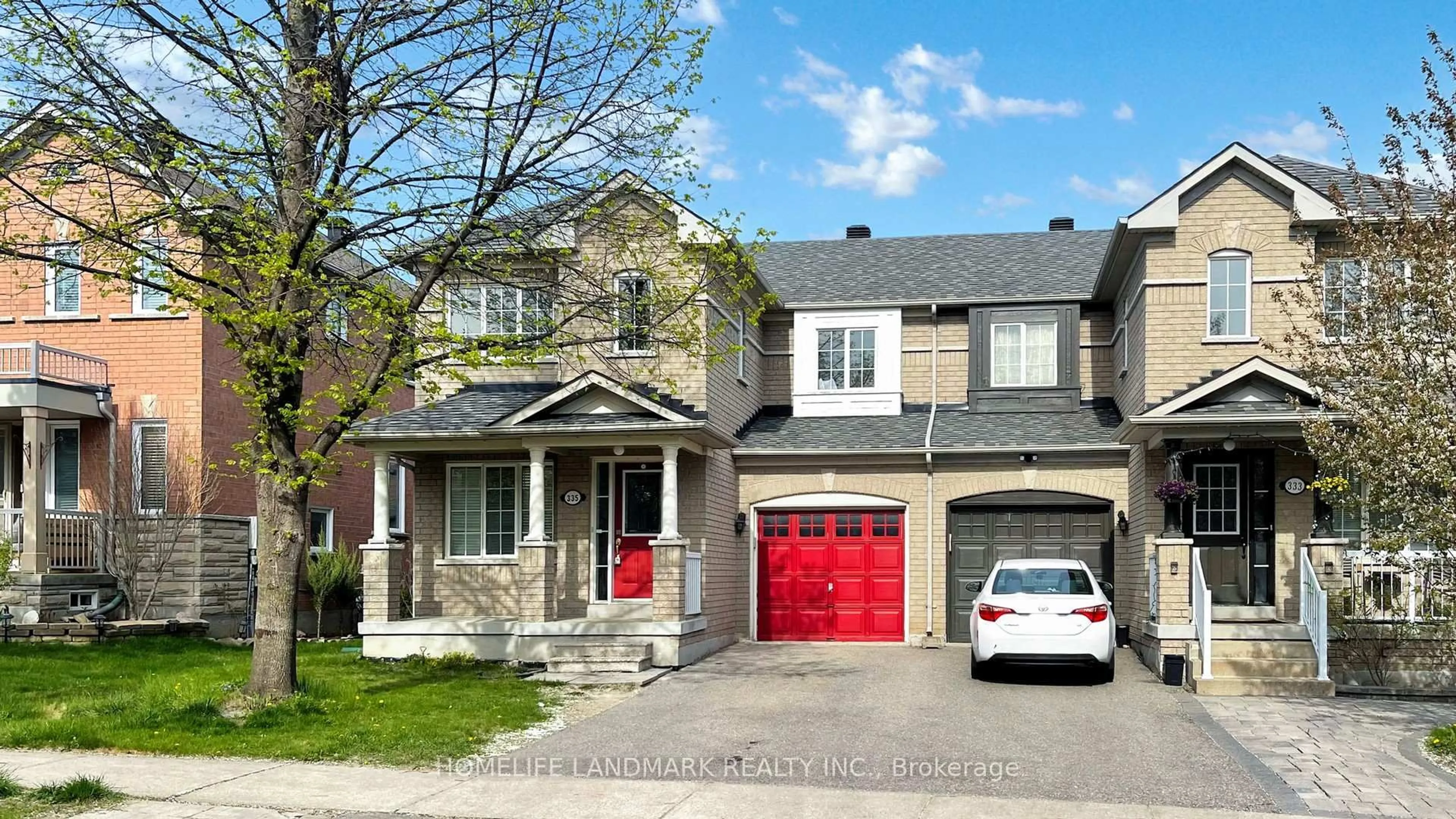 Home with brick exterior material, street for 335 Marble Pl, Newmarket Ontario L3X 2R7