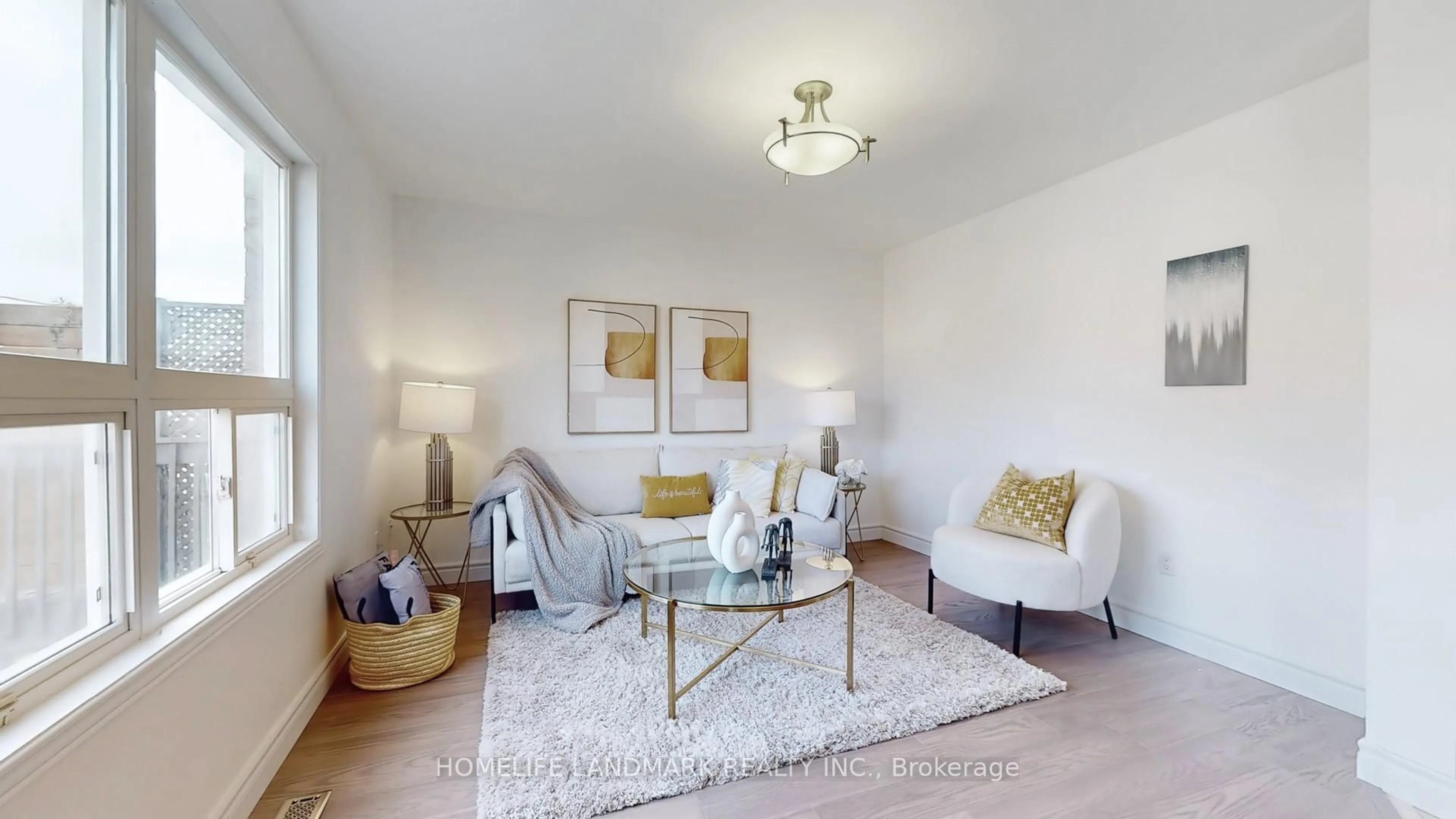 Living room with furniture, unknown for 335 Marble Pl, Newmarket Ontario L3X 2R7