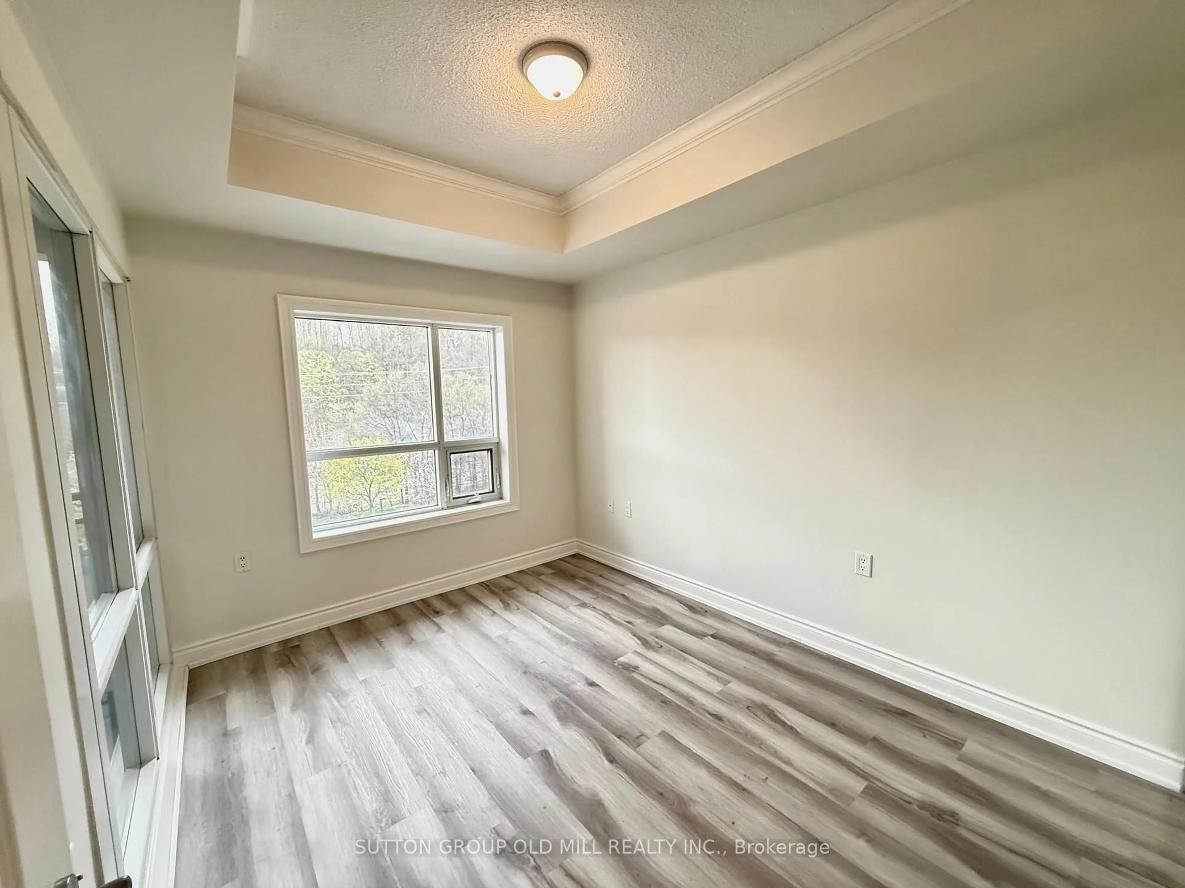 A pic of a room for 8201 Islington Ave #432, Vaughan Ontario L4L 9S6