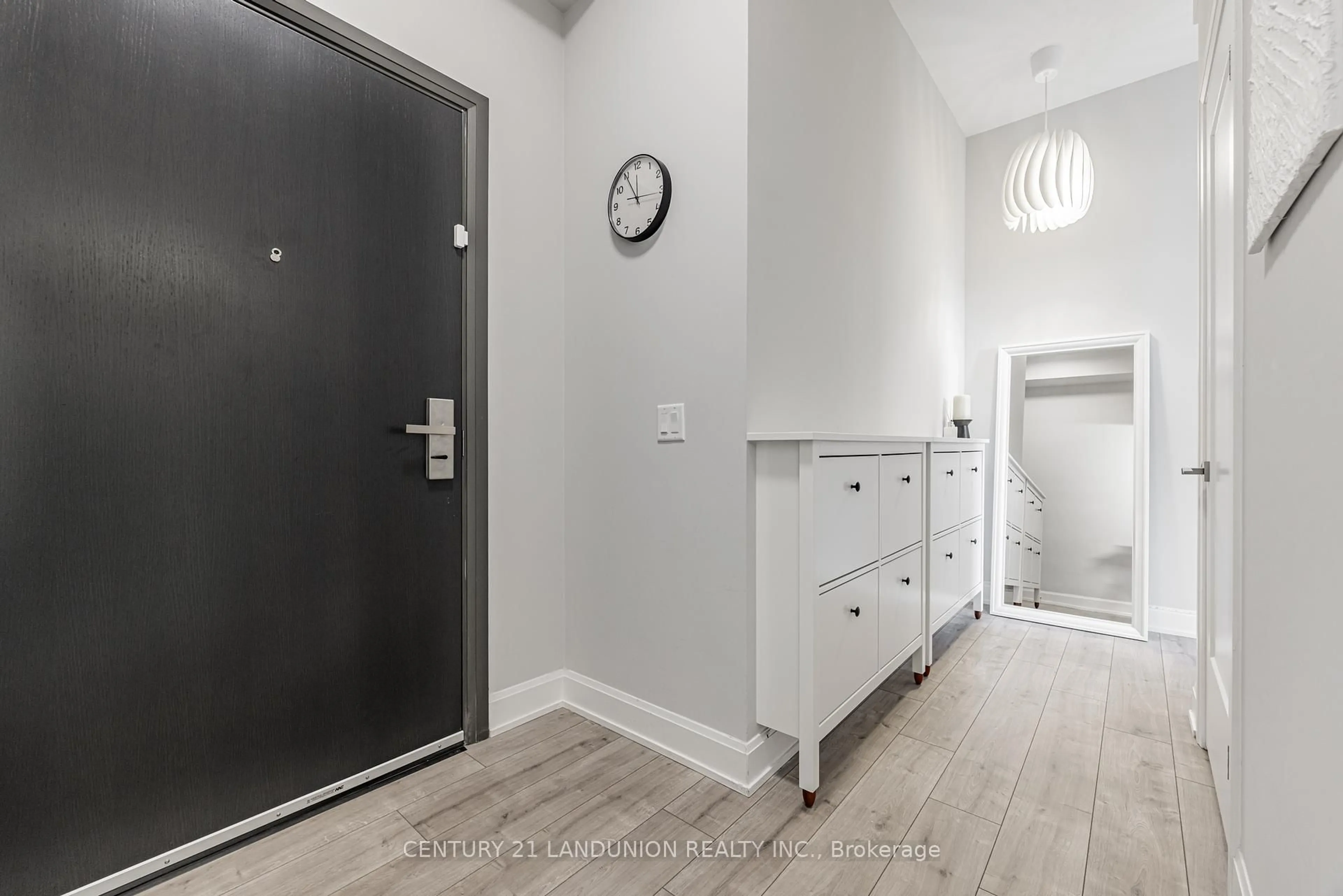 Indoor entryway for 38 Water Walk Dr #2110, Markham Ontario L3R 6M8