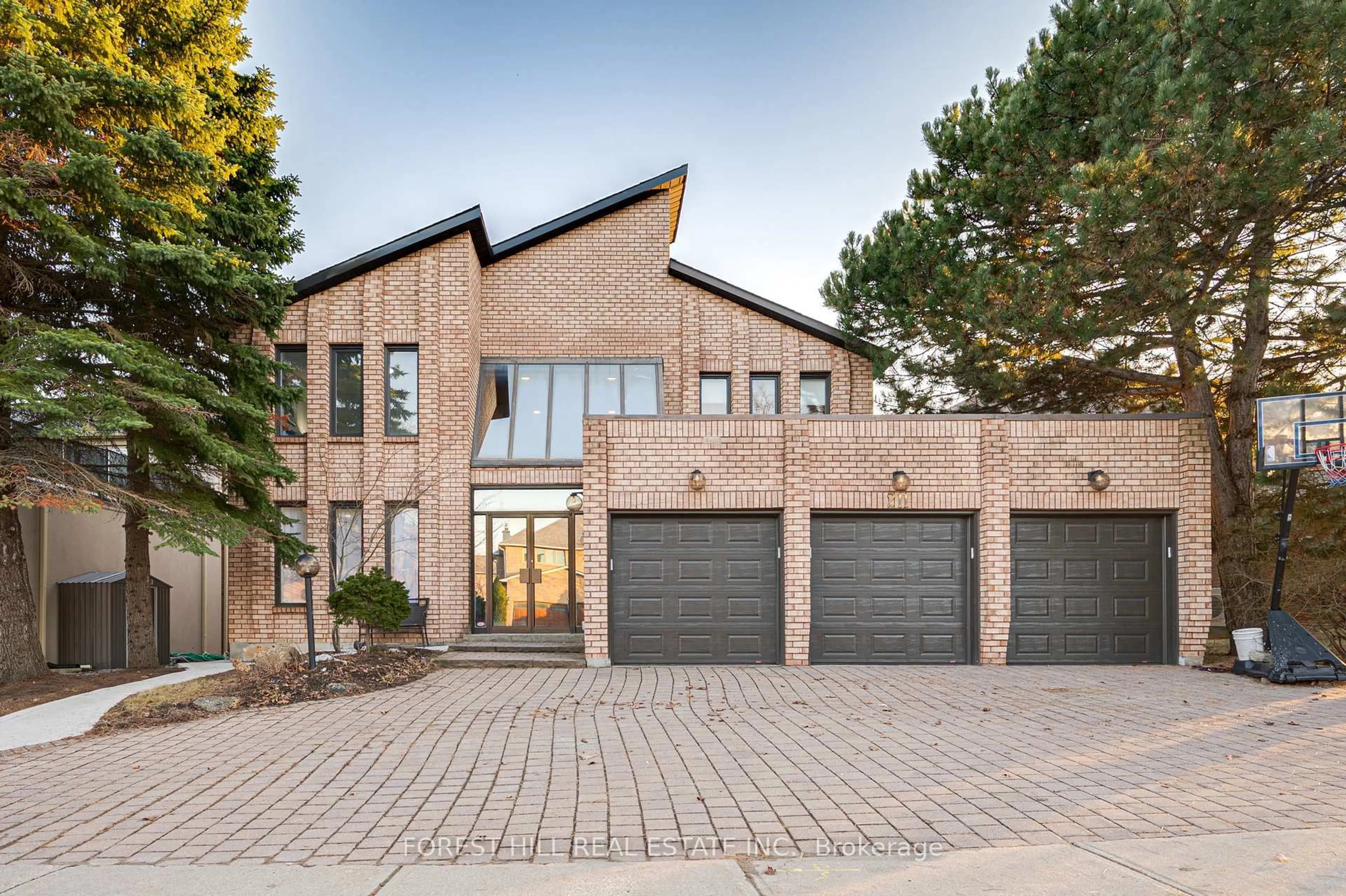 Home with brick exterior material, street for 211 Franklin Ave, Vaughan Ontario L4J 7L4