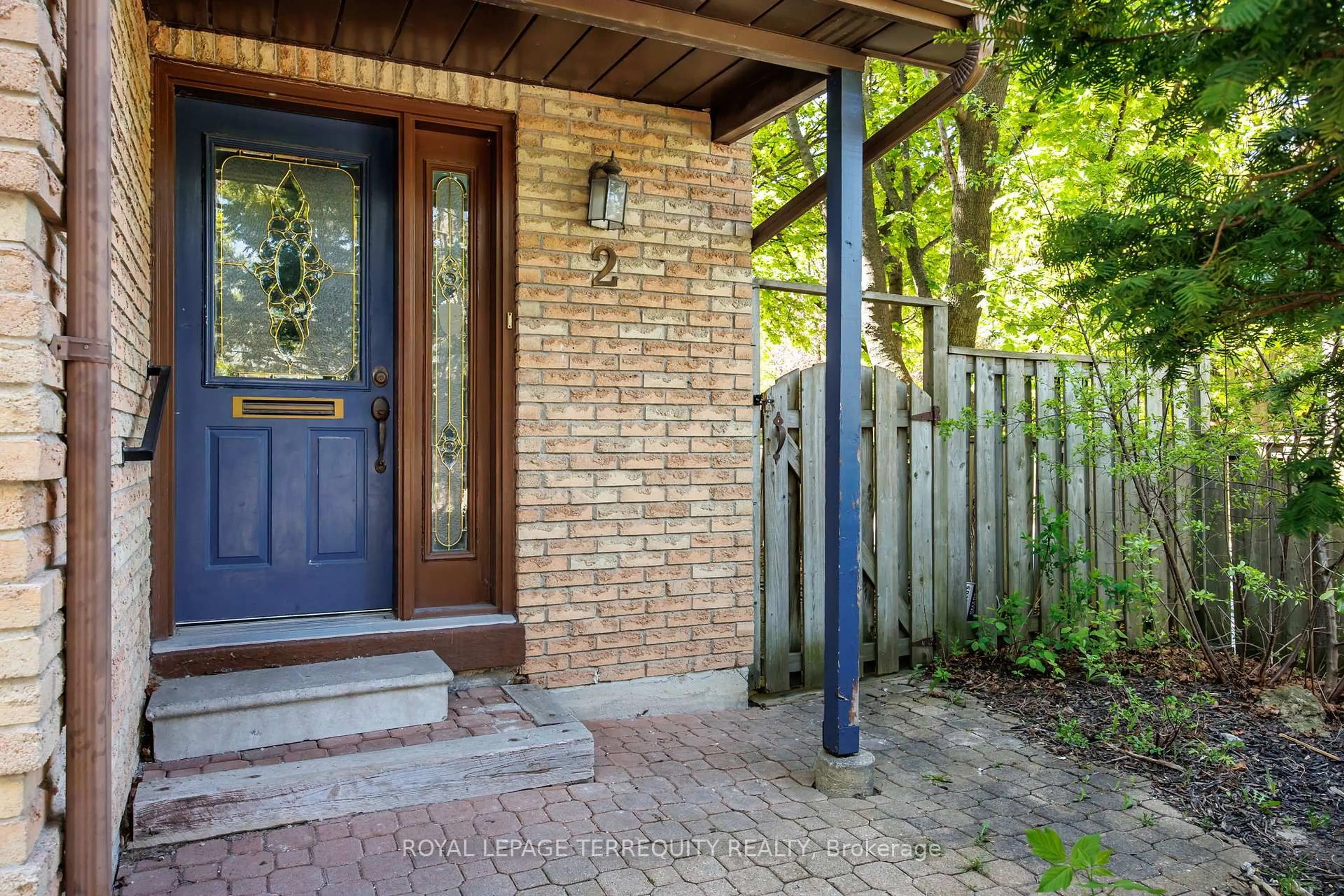 Home with brick exterior material, street for 2 Baywood Crt, Markham Ontario L3T 5W3