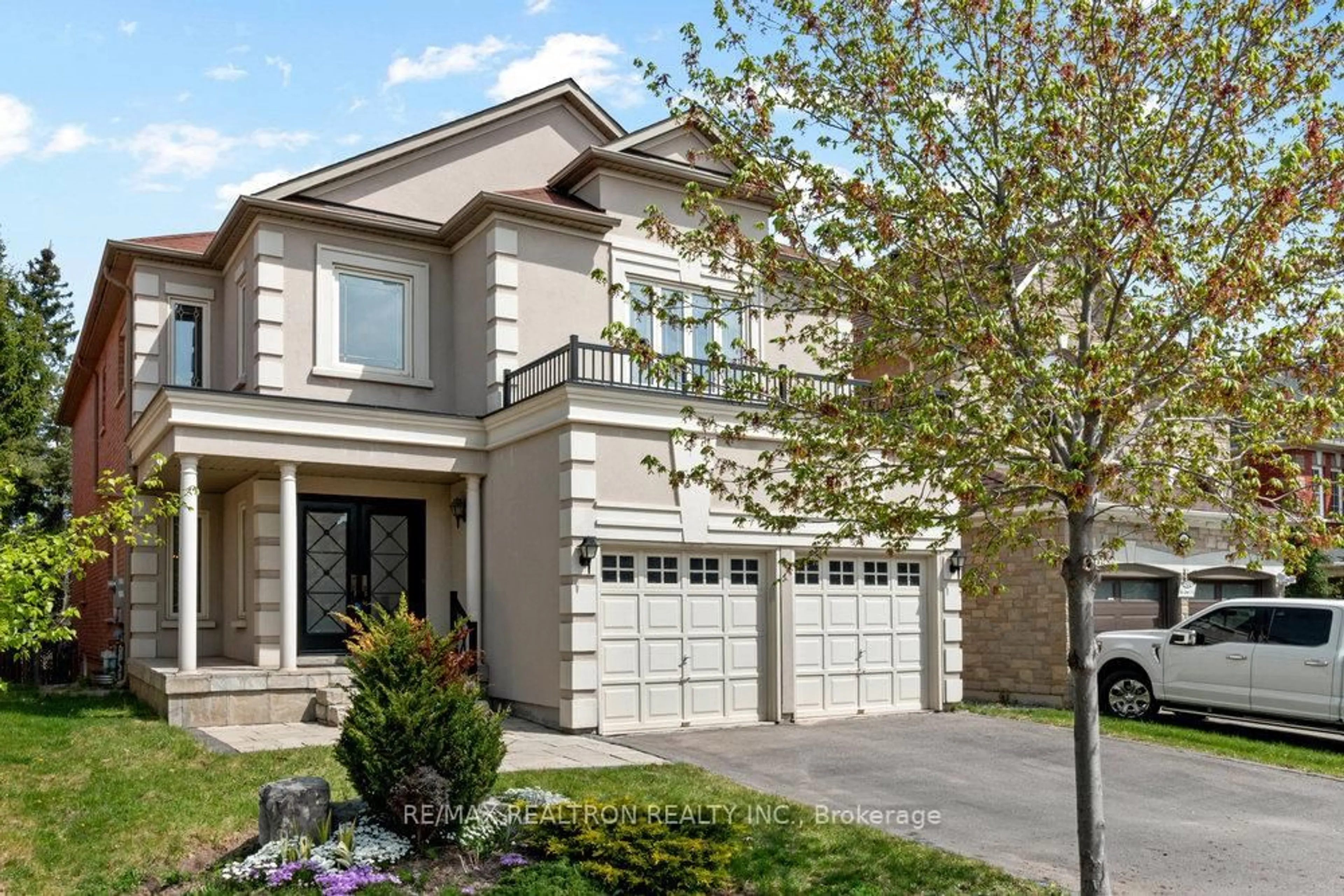 Home with vinyl exterior material, street for 126 Ner Israel Dr, Vaughan Ontario L4J 9L1