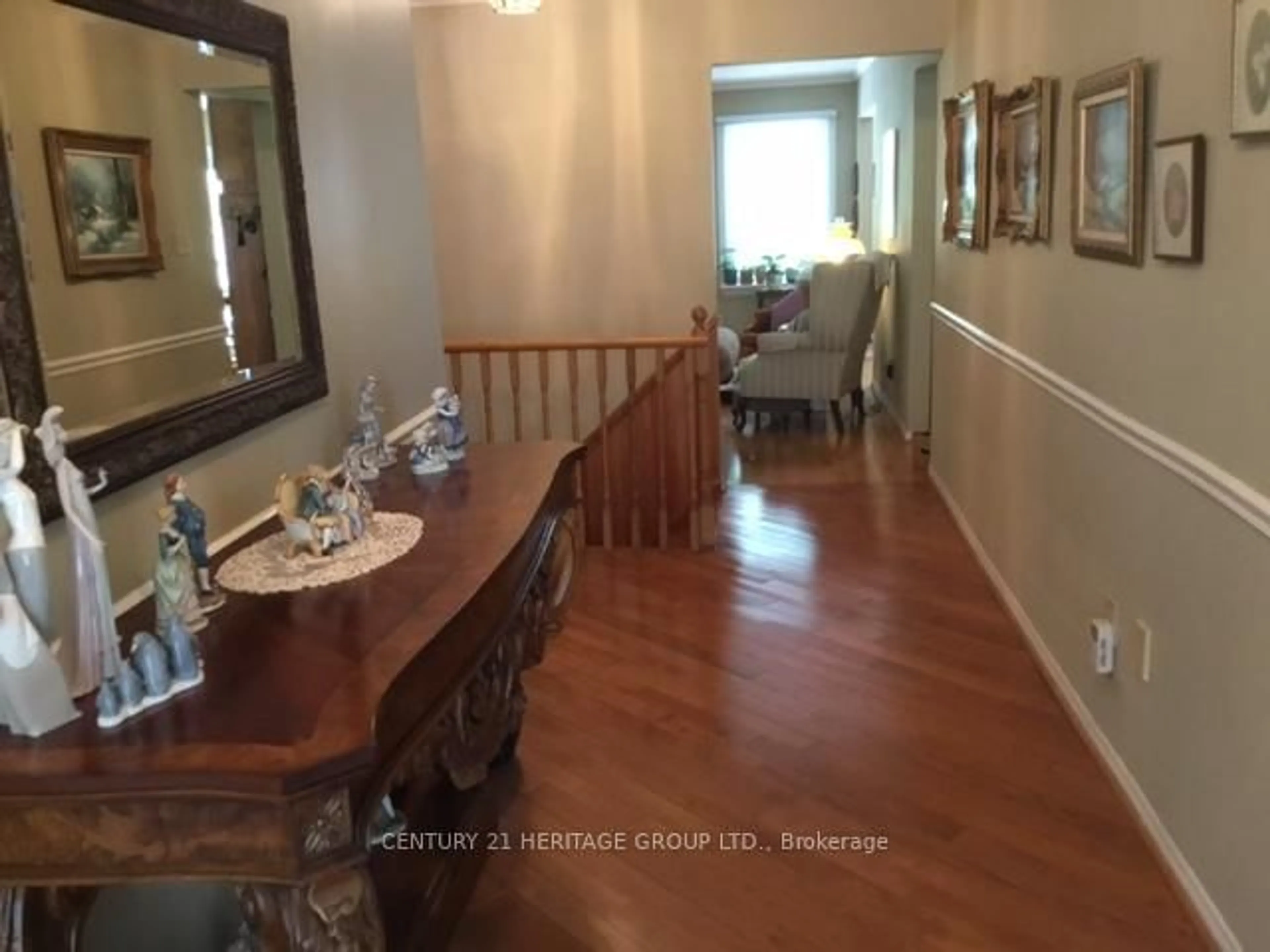 Unknown for 28 Spence Dr, Aurora Ontario L4G 5V7