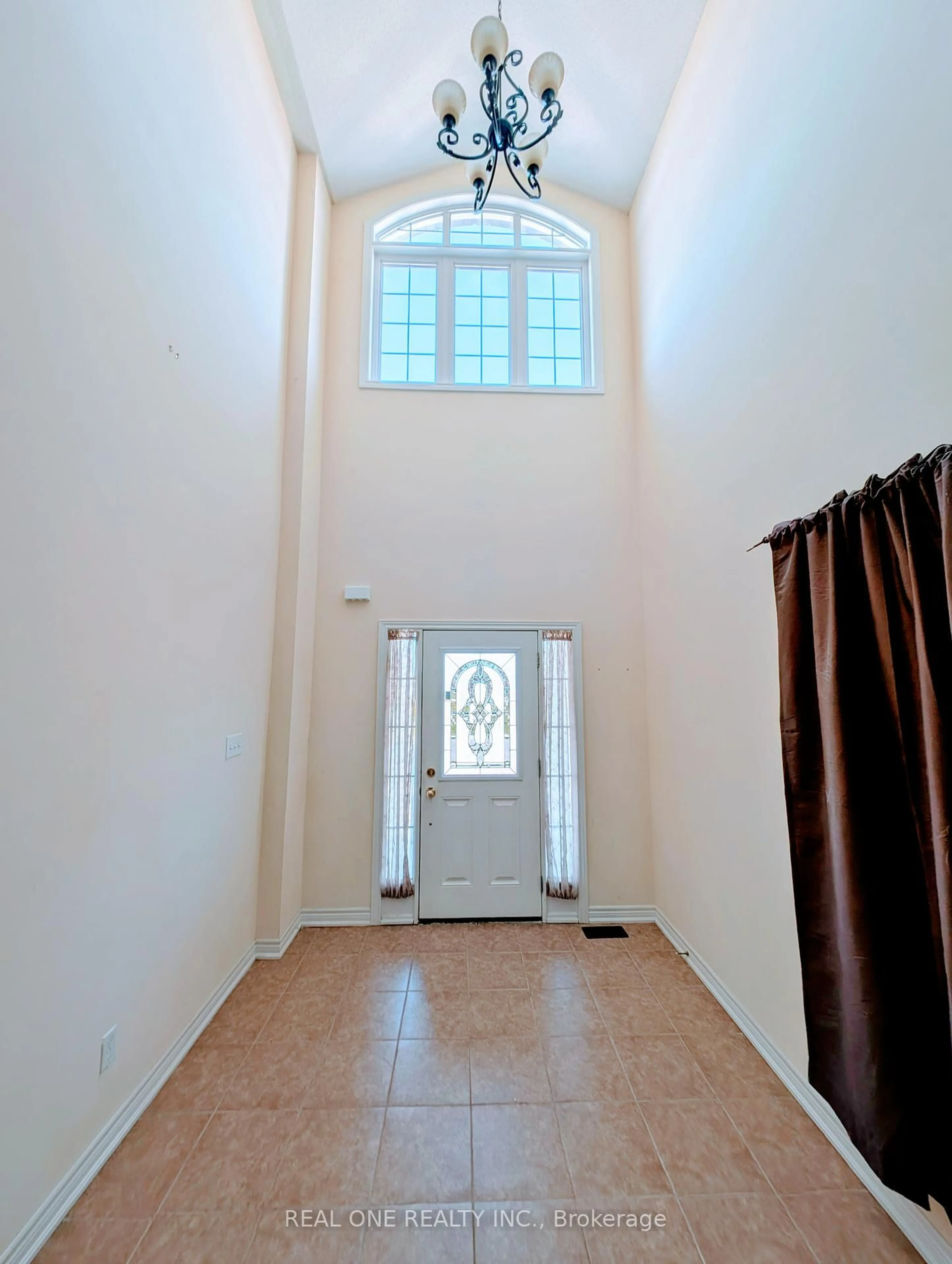 Indoor foyer for 6 Terrell Ave, Georgina Ontario L4P 0C8