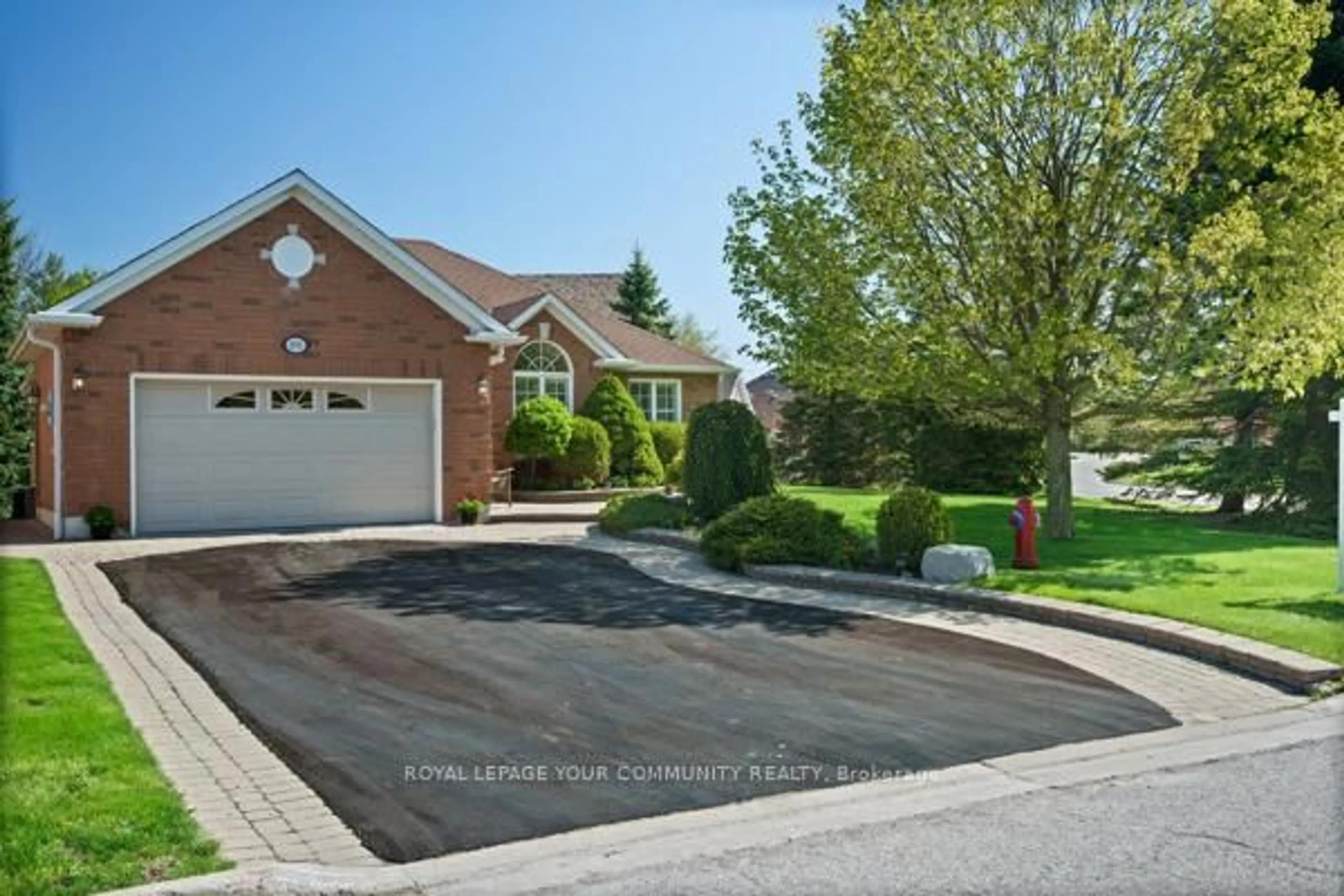 Unknown for 851 Shadrach Dr, Newmarket Ontario L3X 2H2