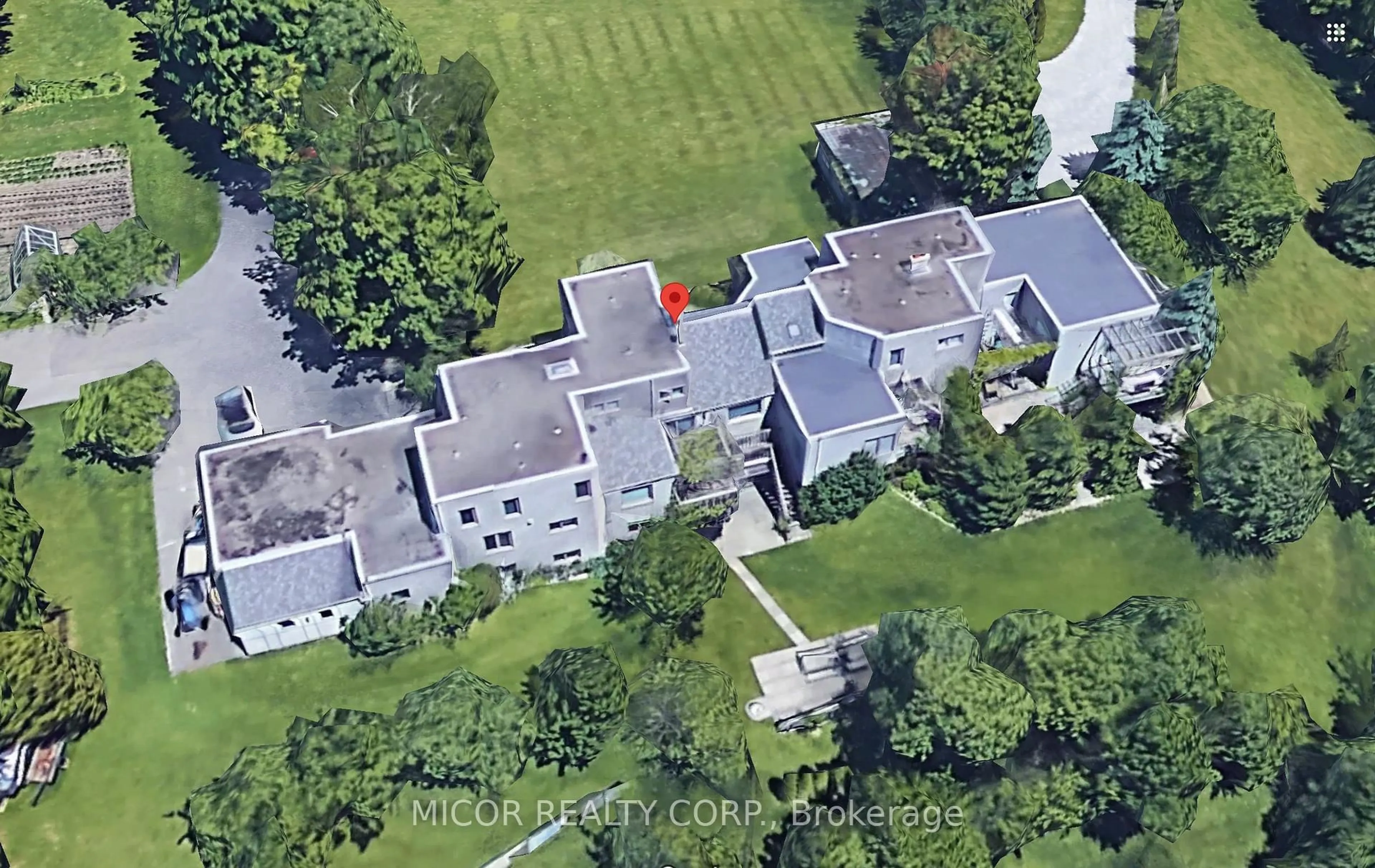A pic from outside/outdoor area/front of a property/back of a property/a pic from drone, unknown for 11000 Dufferin St, Vaughan Ontario L6A 1S2
