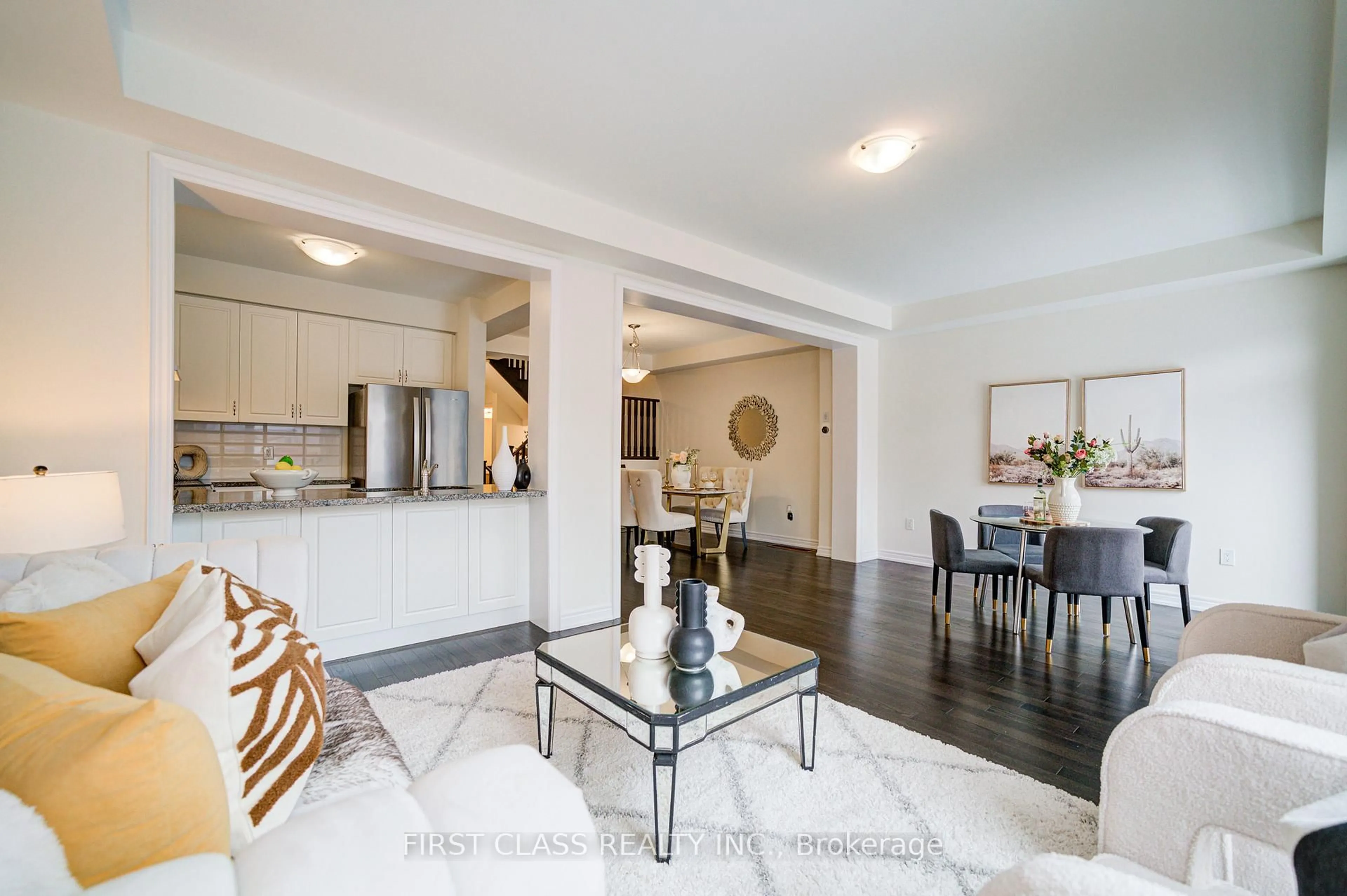 Open concept kitchen, unknown for 37 Badgerow Way, Aurora Ontario L4G 0Z5
