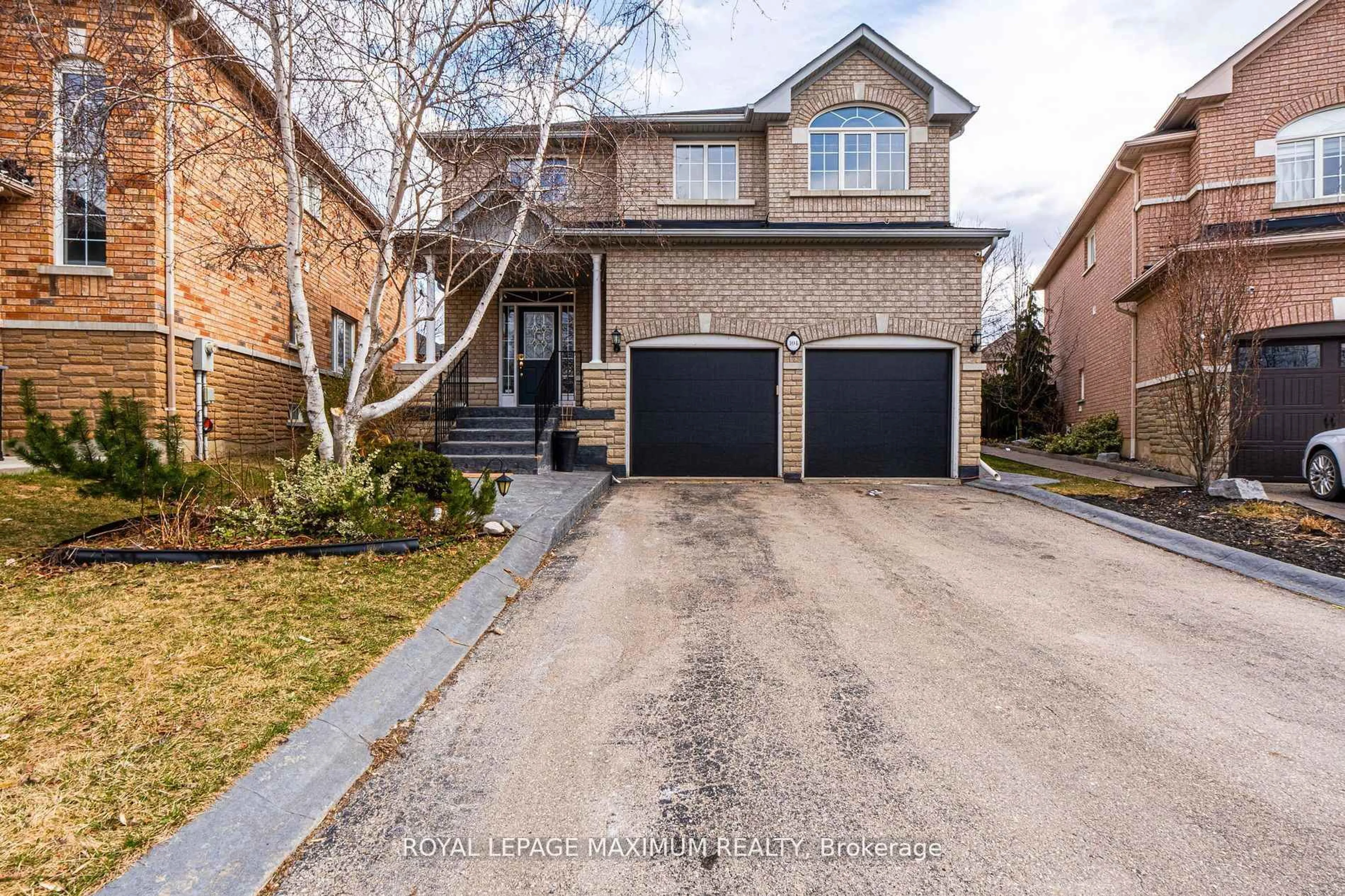 Home with brick exterior material, street for 104 Lookout Point Crt, Vaughan Ontario L4H 1T9