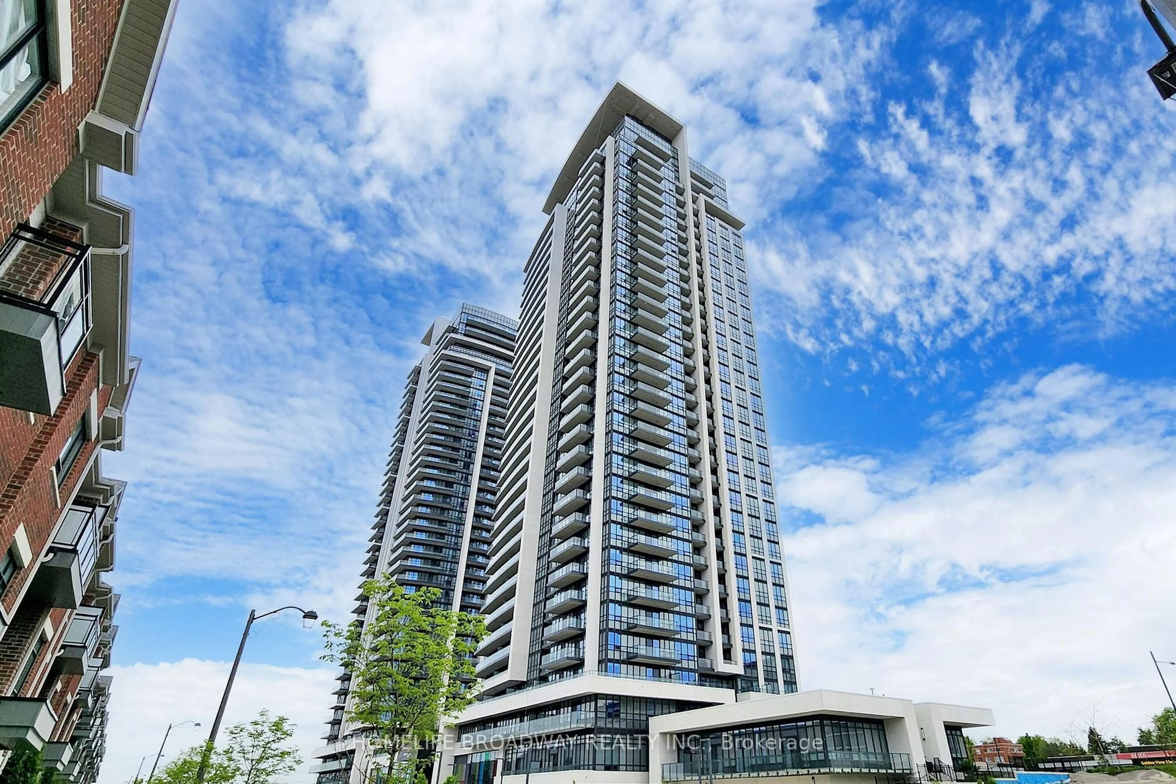 Indoor foyer for 38 Gandhi Lane #2302, Markham Ontario L3T 0G9