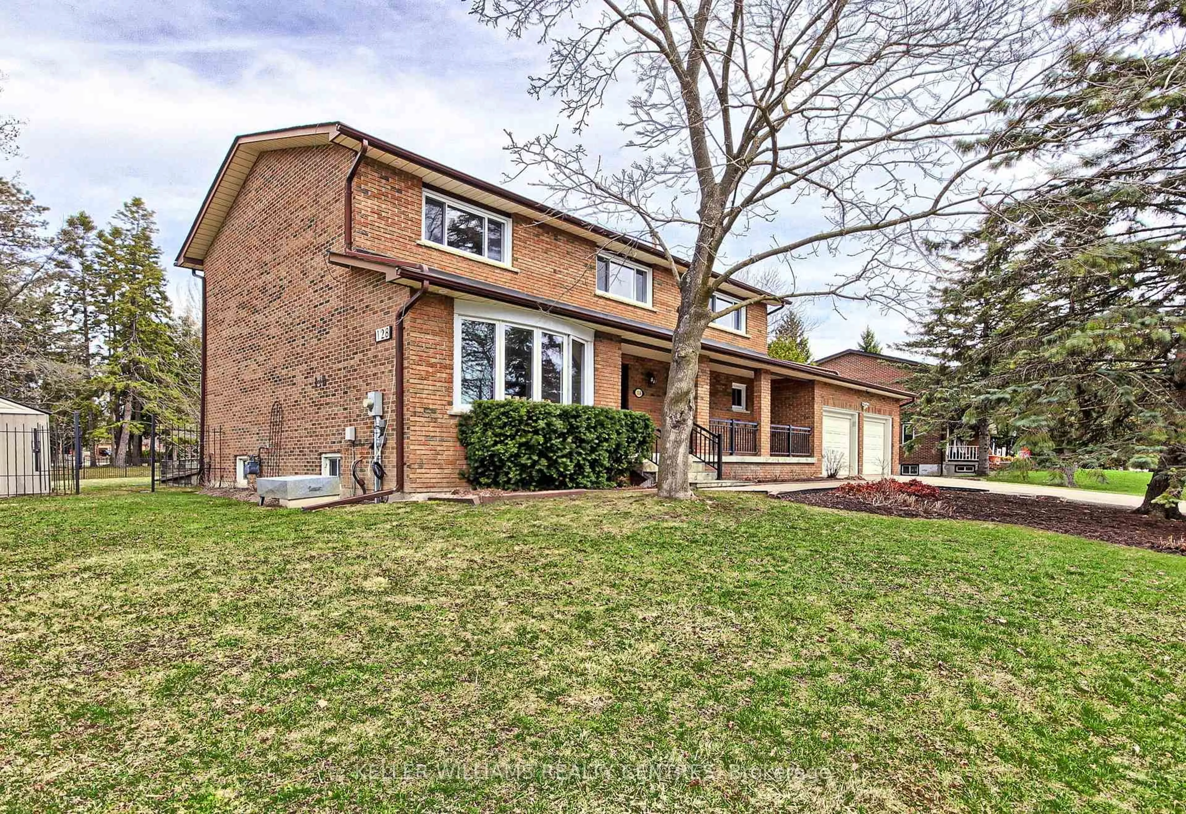 Home with brick exterior material, street for 128 Coons Rd, Richmond Hill Ontario L4E 2M8