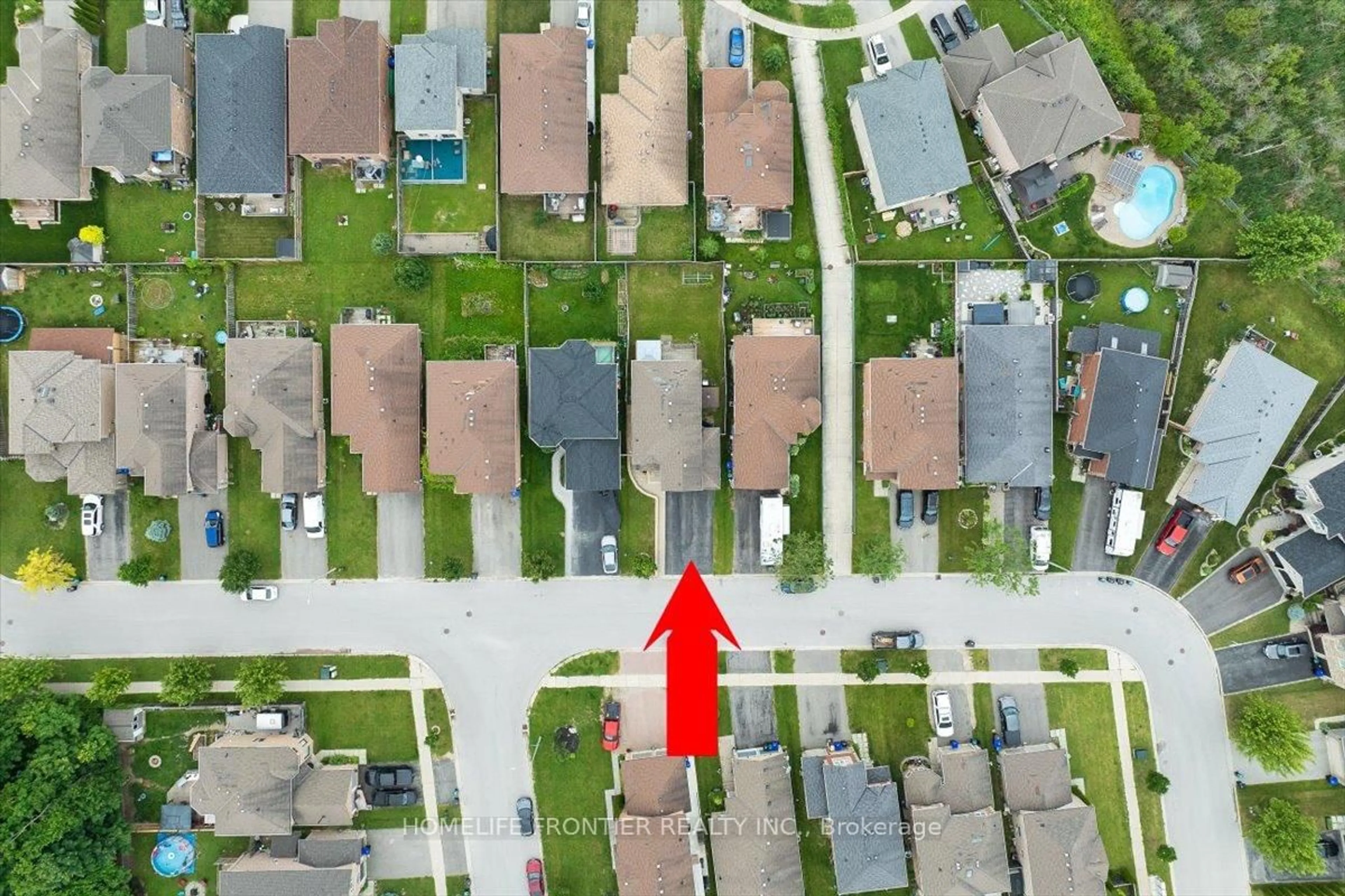 A pic from outside/outdoor area/front of a property/back of a property/a pic from drone, street for 1288 Lowrie St, Innisfil Ontario L9S 0E6