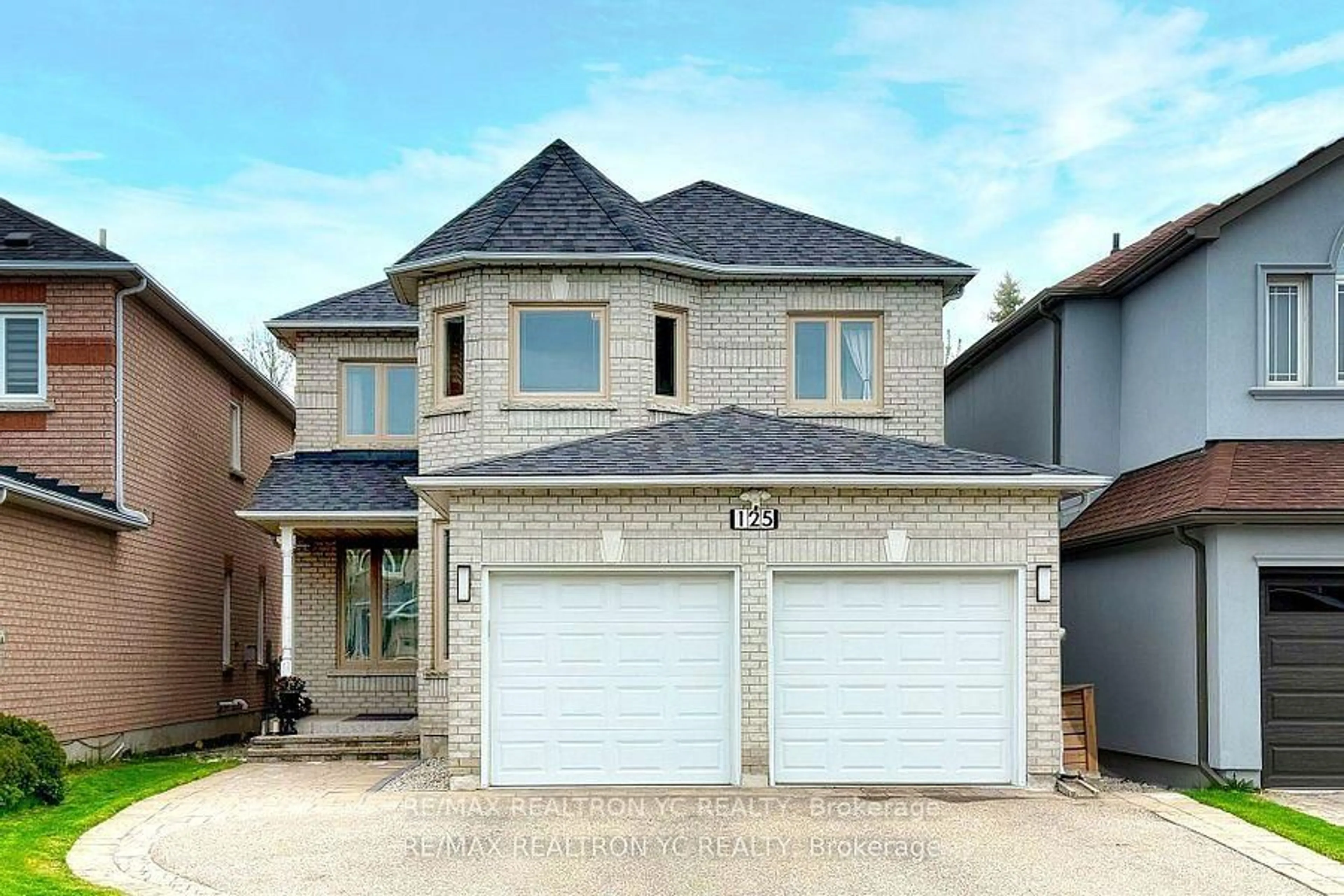 Home with brick exterior material, street for 125 Katerina Ave, Vaughan Ontario L4J 8H3