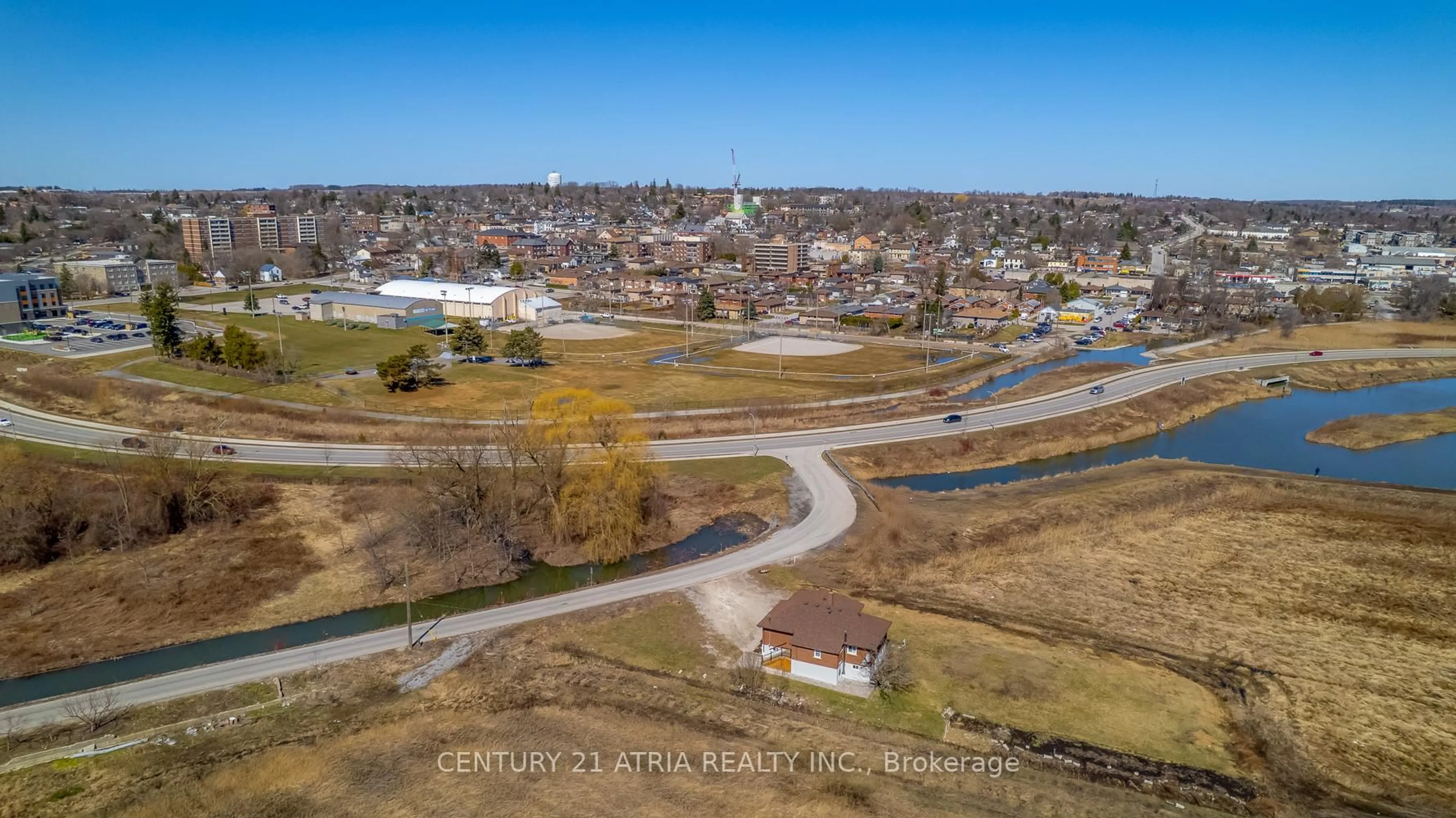 A pic from outside/outdoor area/front of a property/back of a property/a pic from drone, unknown for 159 Morris Rd, Bradford West Gwillimbury Ontario L3Z 2A2