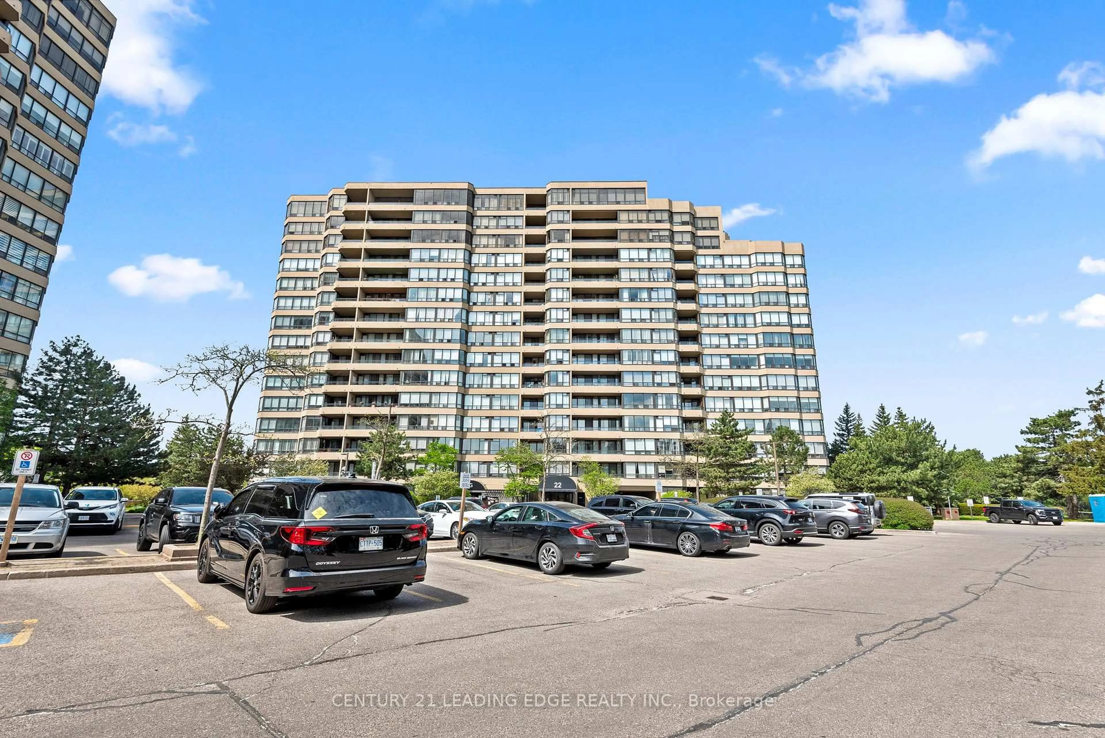 Unknown for 22 Clarissa Dr #1414, Richmond Hill Ontario L4C 9R6
