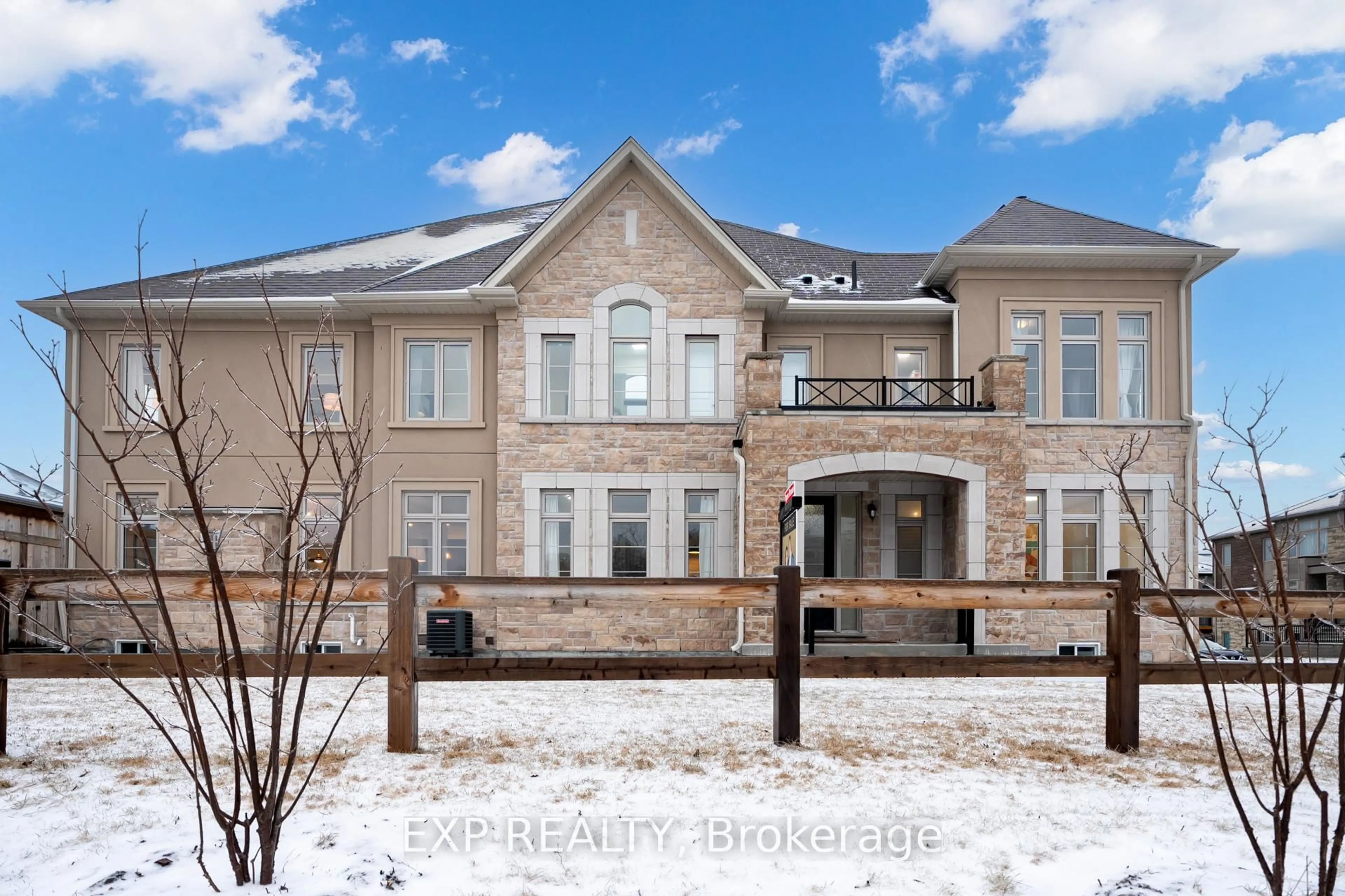 Home with brick exterior material, unknown for 42 Prunella Cres, East Gwillimbury Ontario L9N 0S7