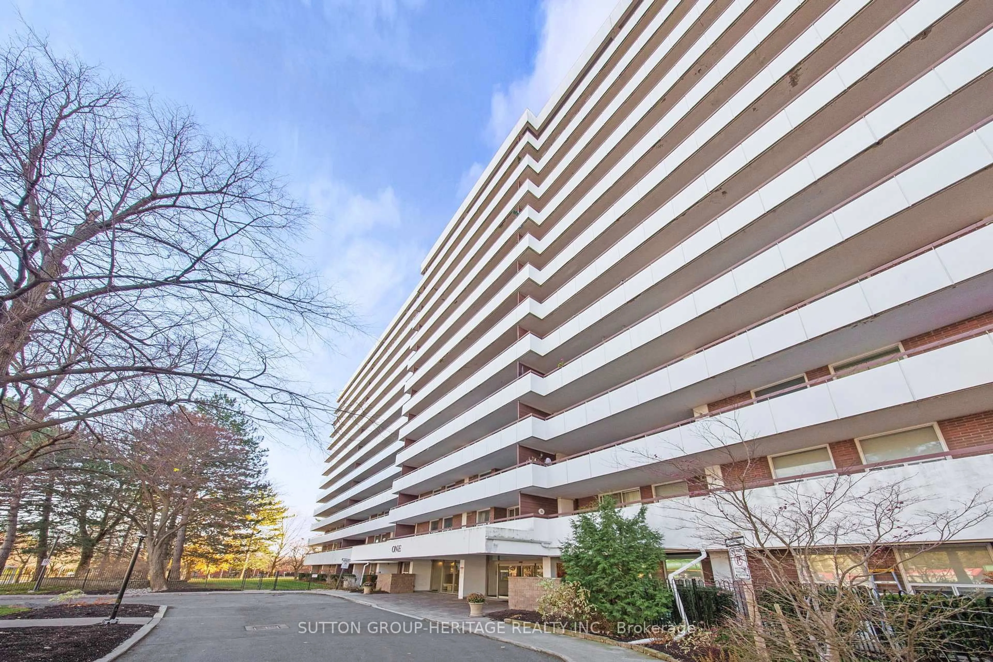 Unknown for 1 Royal Orchard Blvd #706, Markham Ontario L3T 3C2