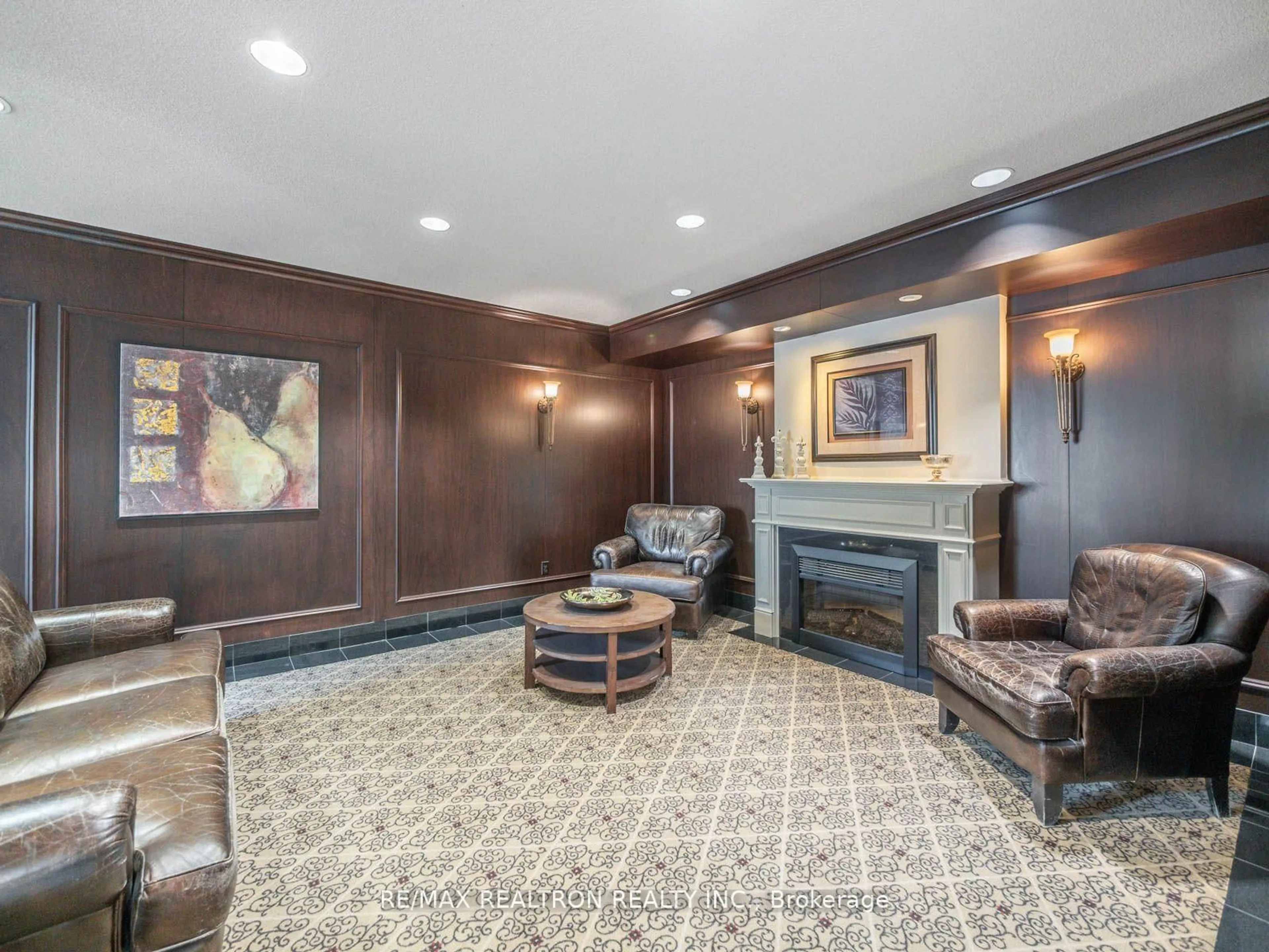 Lobby for 110 Promenade Circ #307, Vaughan Ontario L4J 7W8