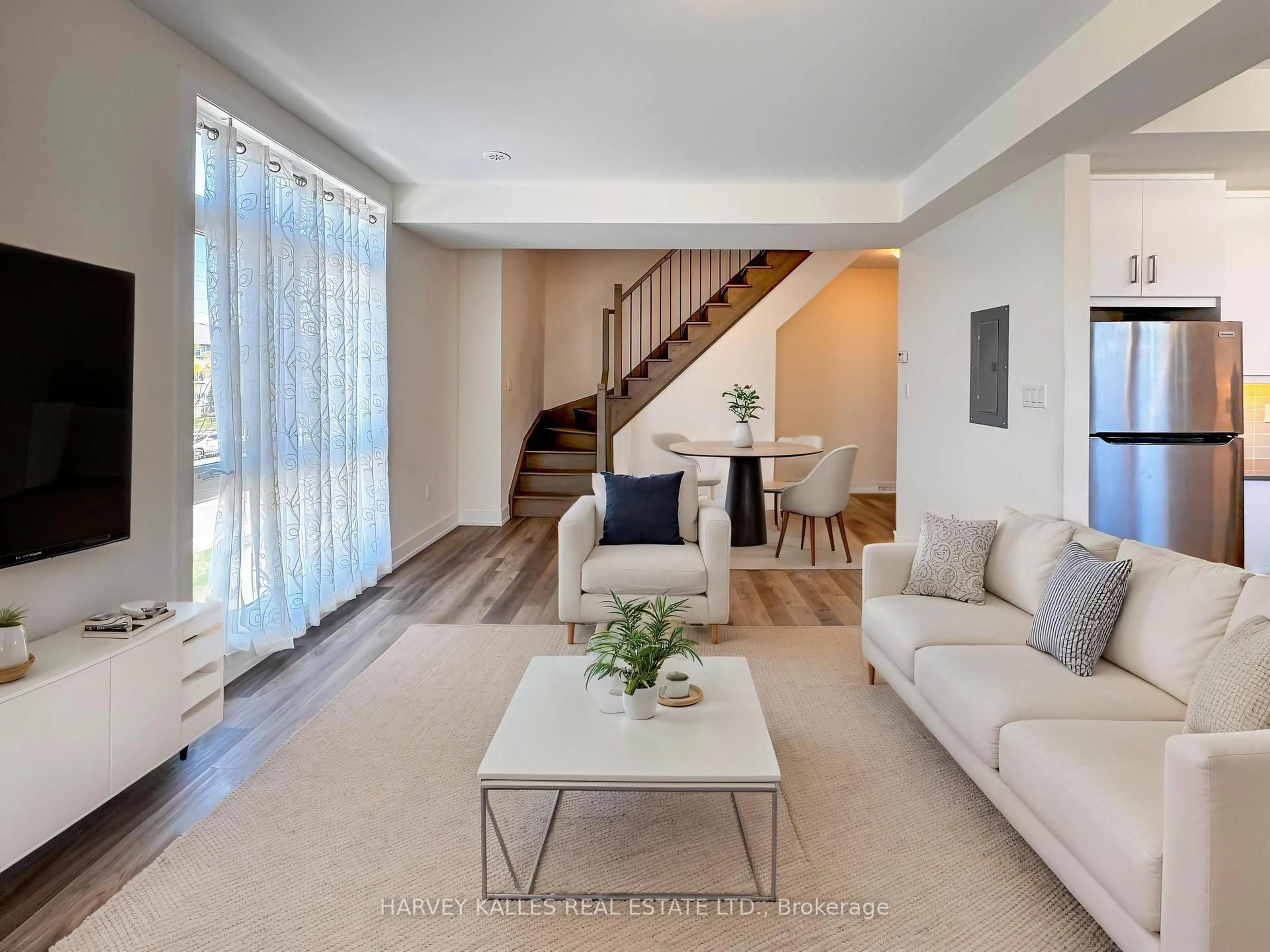 Living room with furniture, unknown for 9 Phelps Lane #270, Richmond Hill Ontario L4E 4H1