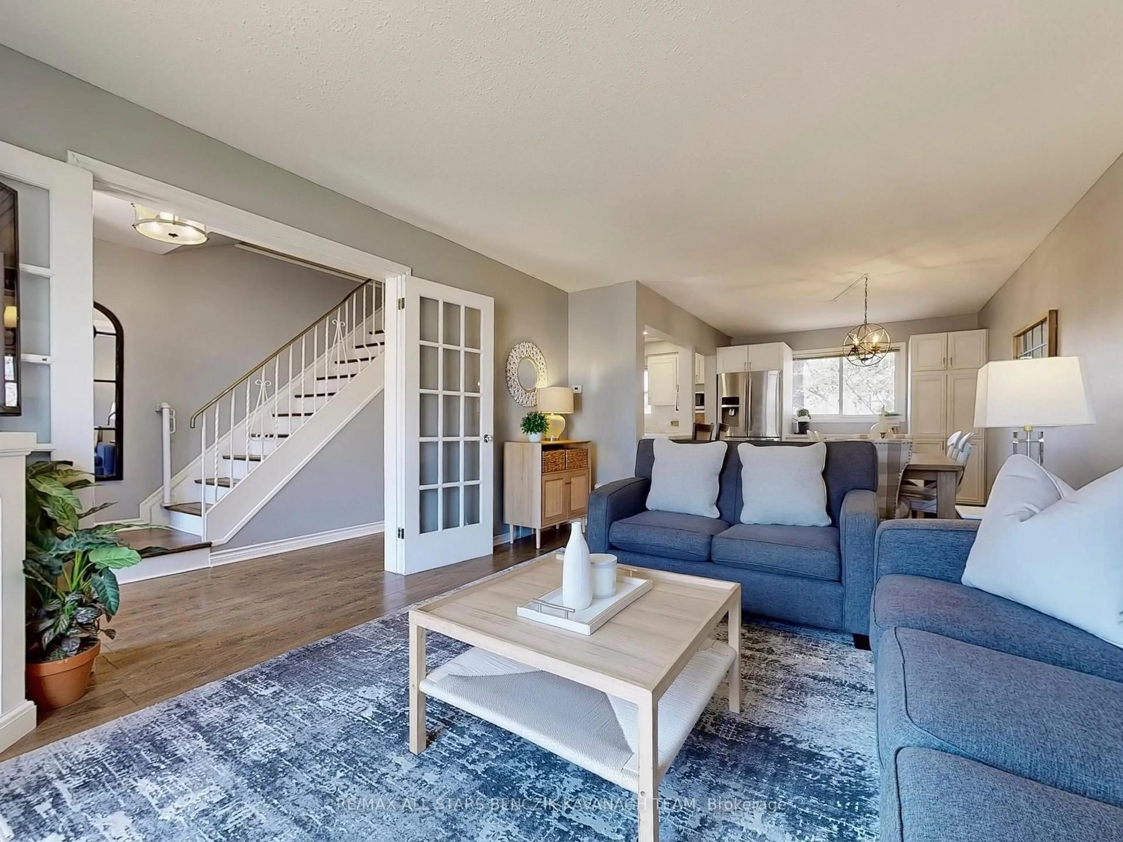 Living room with furniture, unknown for 42 Jerman St, Markham Ontario L3P 3P1