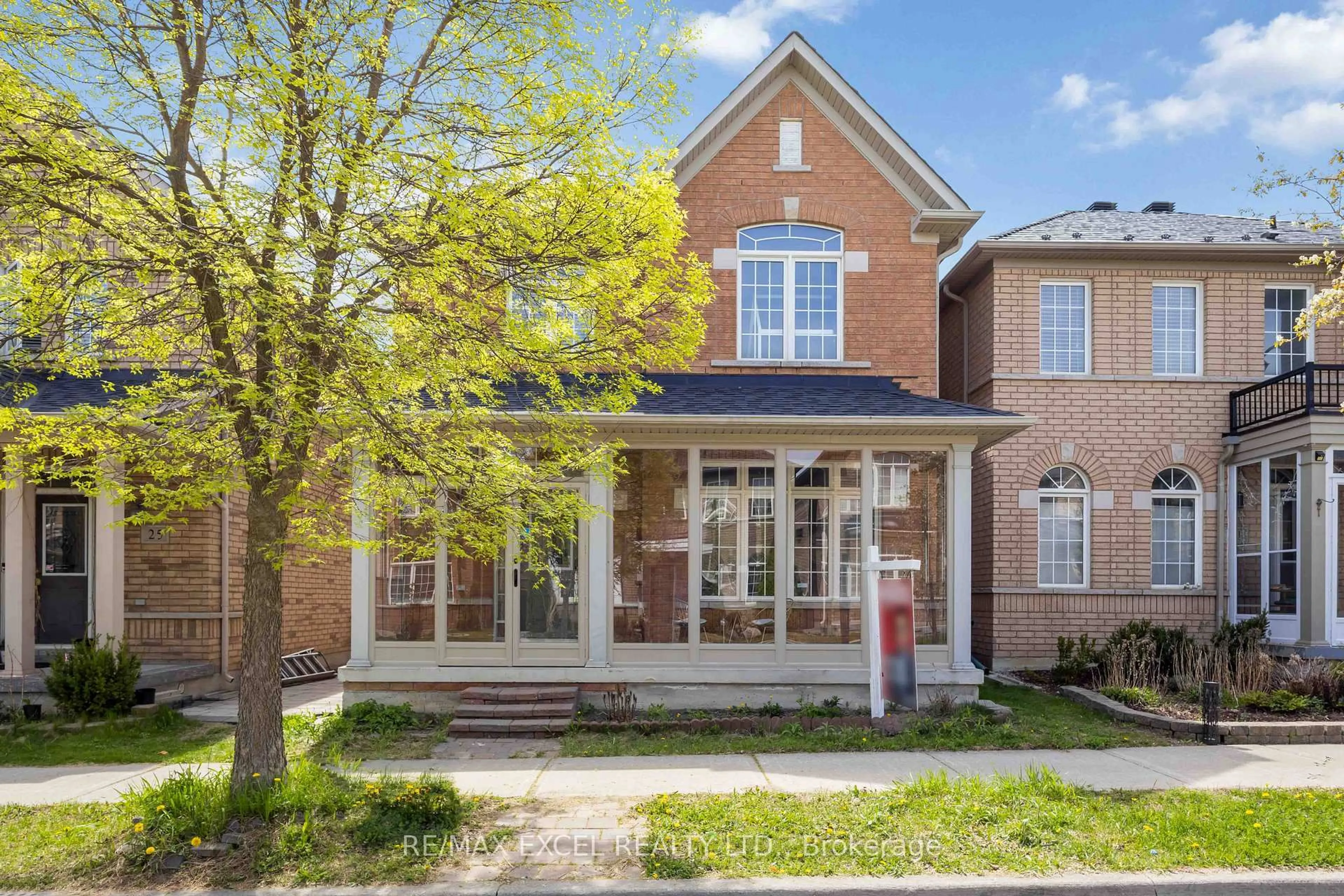 Home with brick exterior material, street for 23 Pinecliff Ave, Markham Ontario L6B 0K3