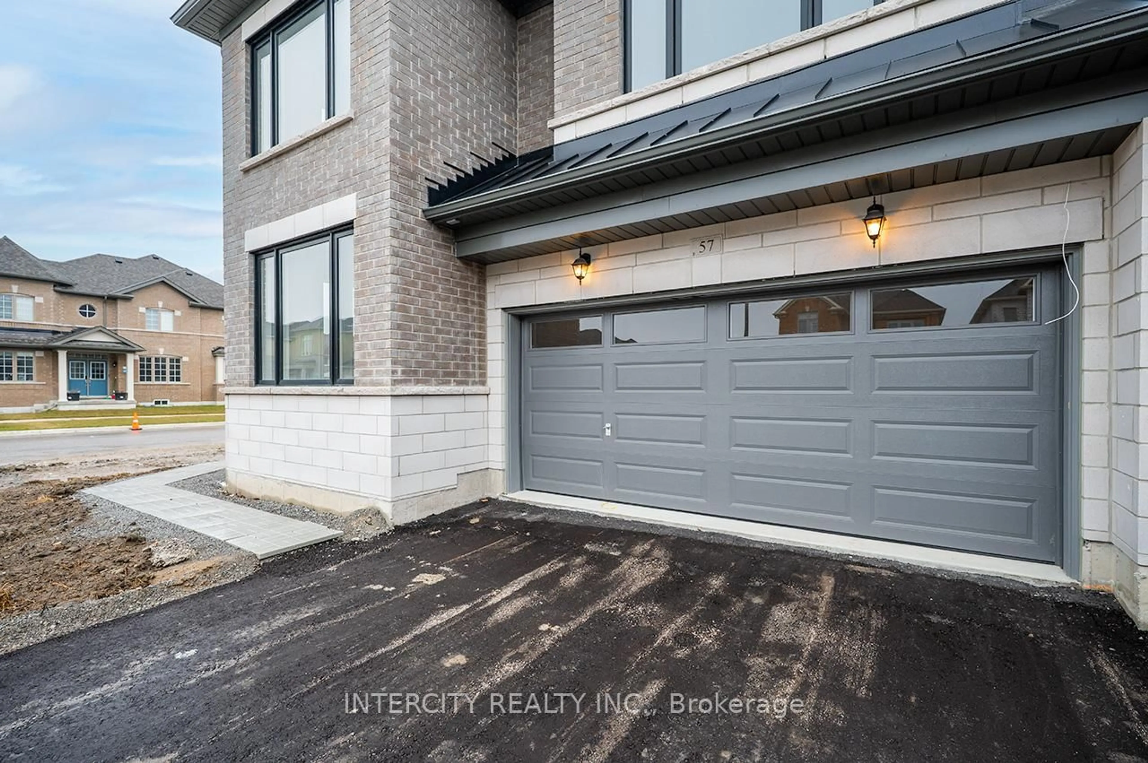 Unknown for 57 Bostock Dr, Georgina Ontario L4P 0S5