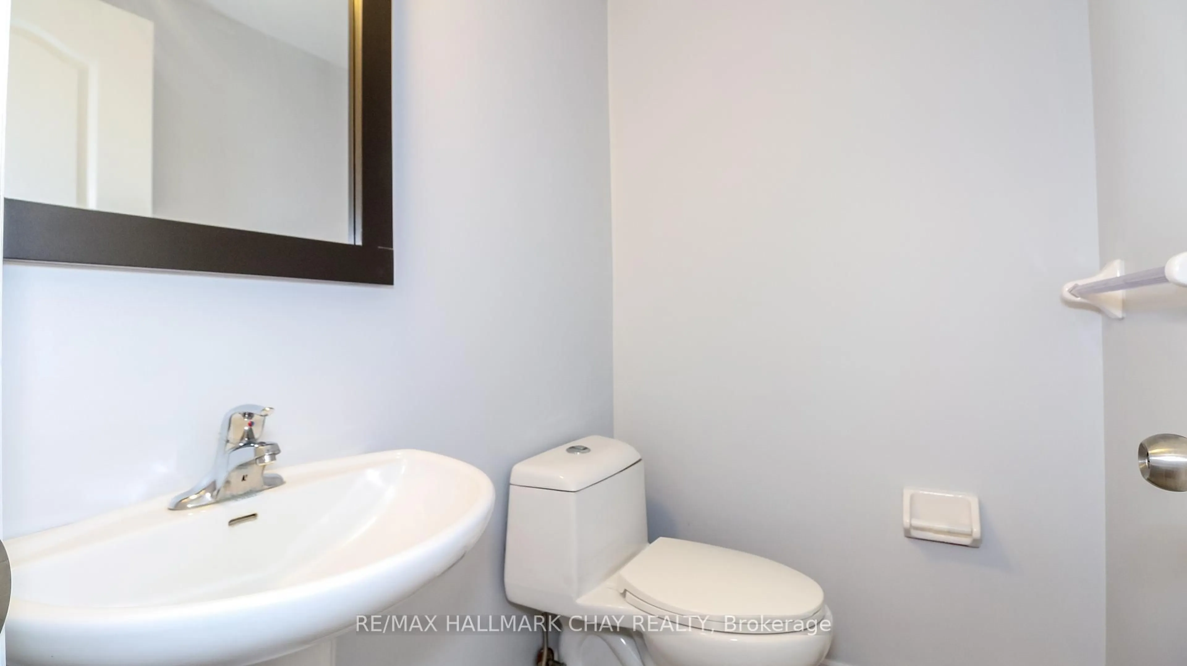 Standard bathroom, unknown for 161 Greenwood Dr, Essa Ontario L0M 1B4