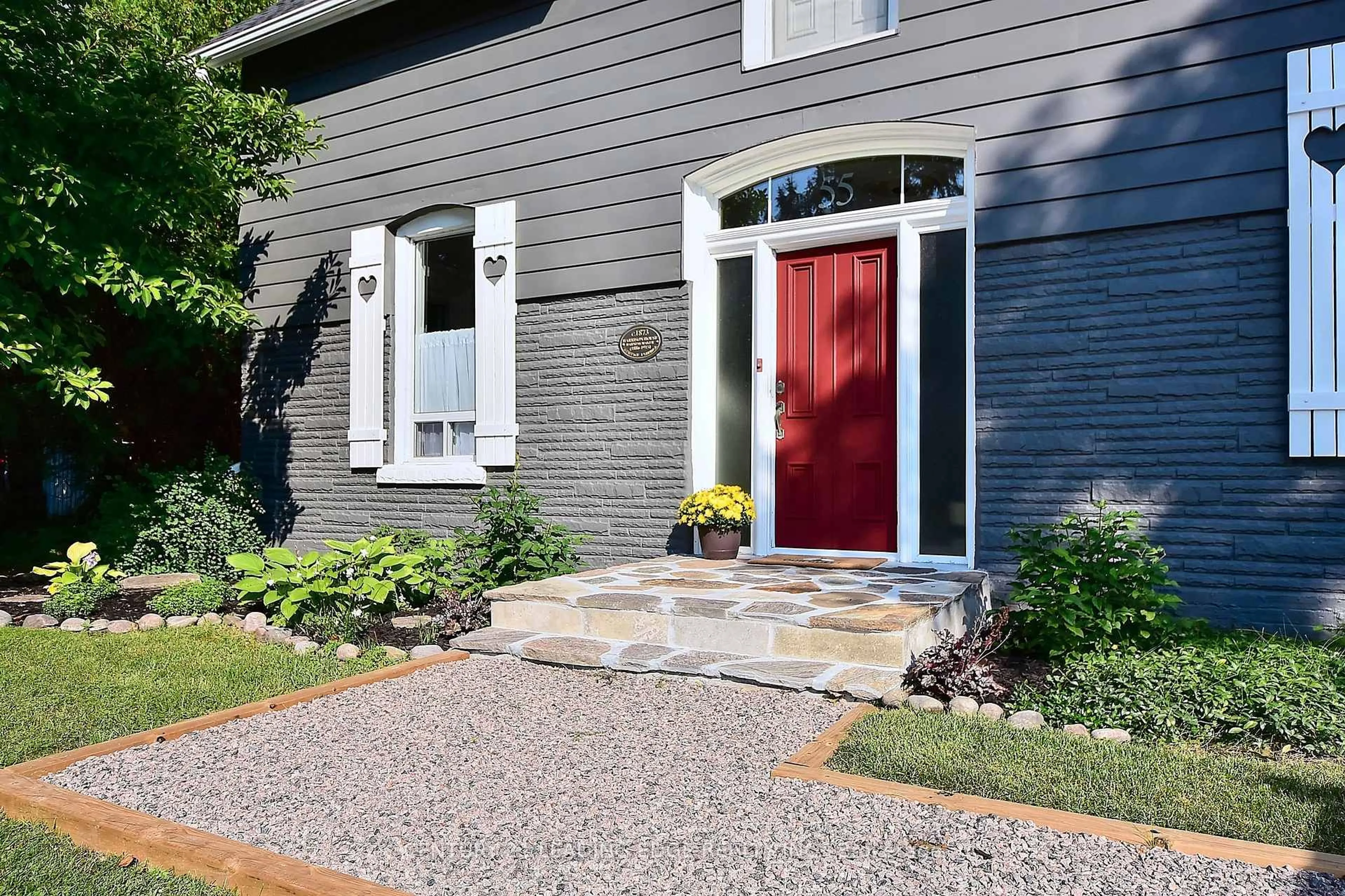 Home with brick exterior material, street for 55 Brock St, Uxbridge Ontario L9P 1M4