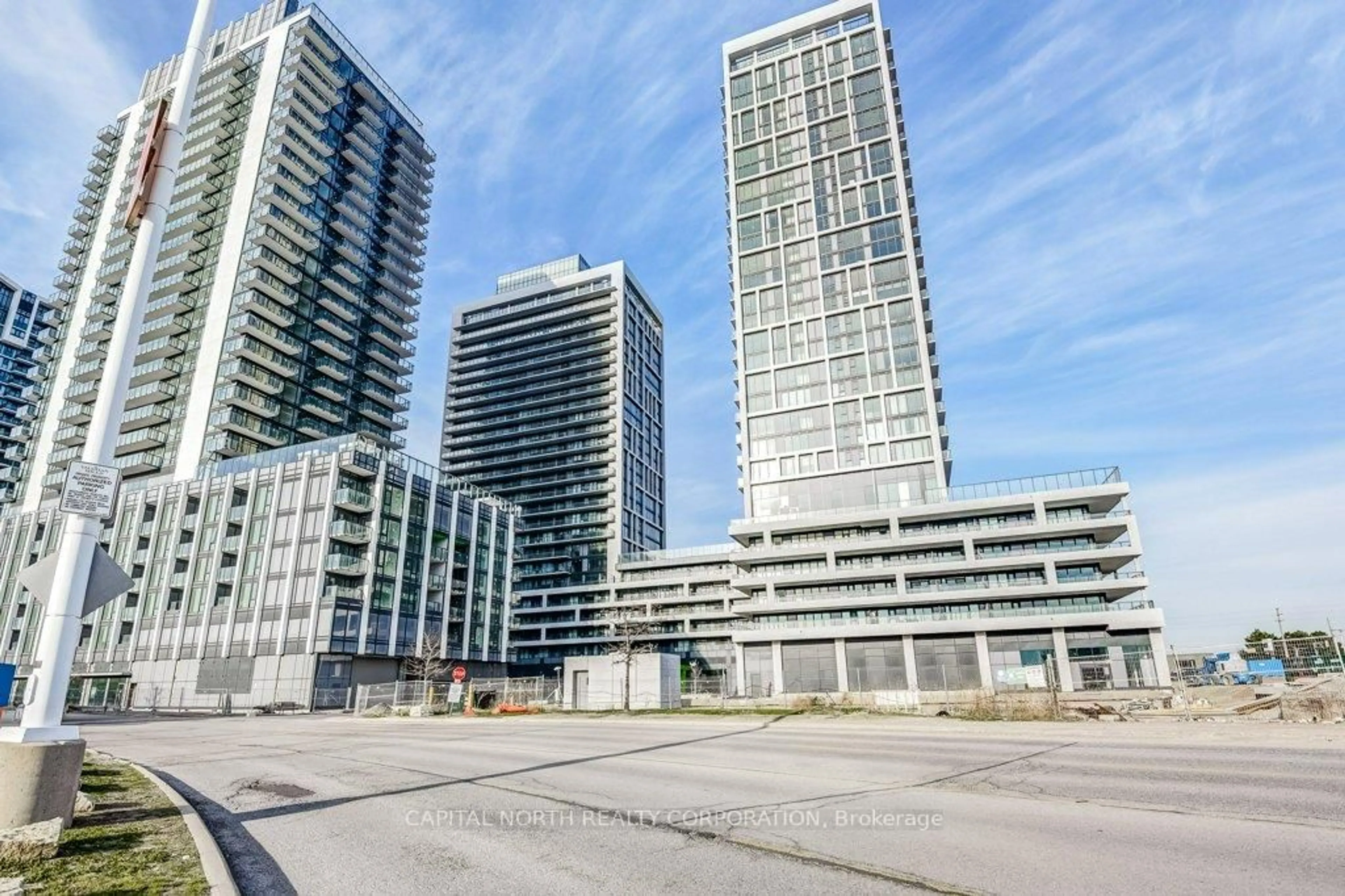 Unknown for 8960 Jane St #217, Vaughan Ontario L4K 2M9