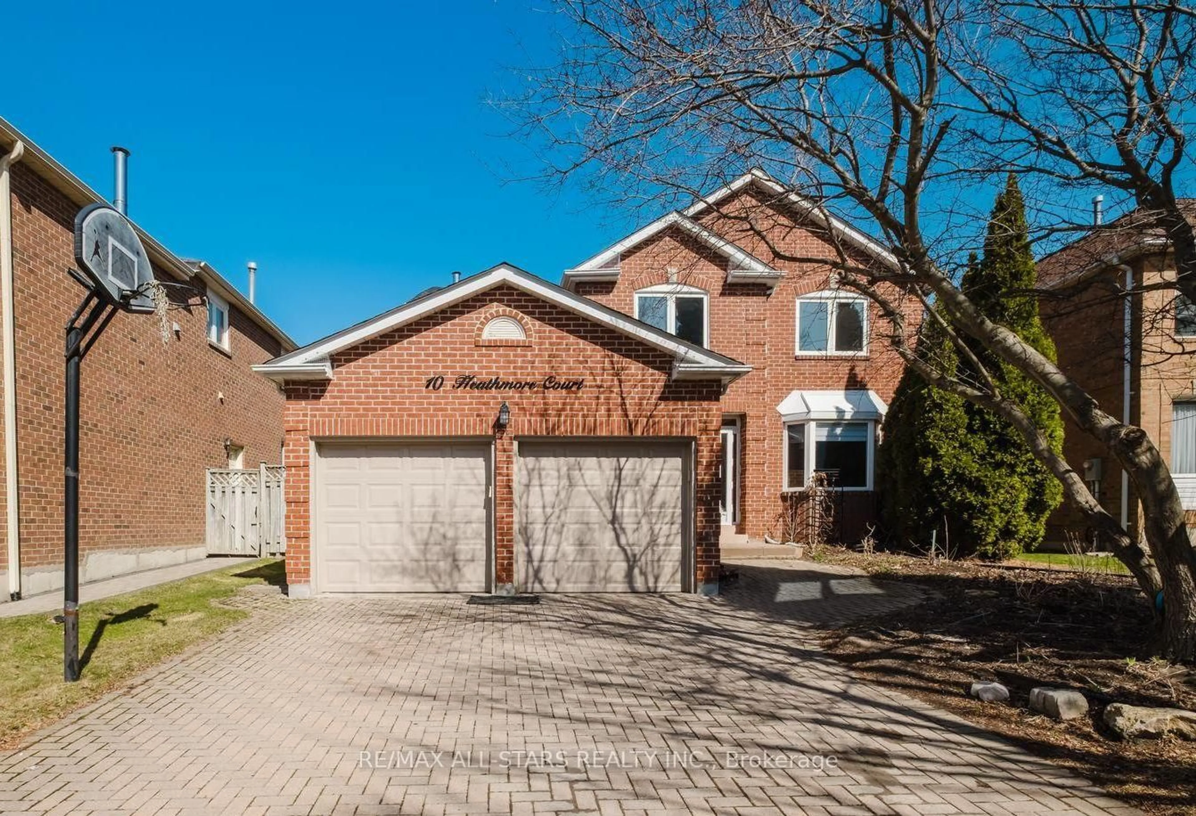 Home with brick exterior material, street for 10 Heathmore Crt, Markham Ontario L3R 8J1
