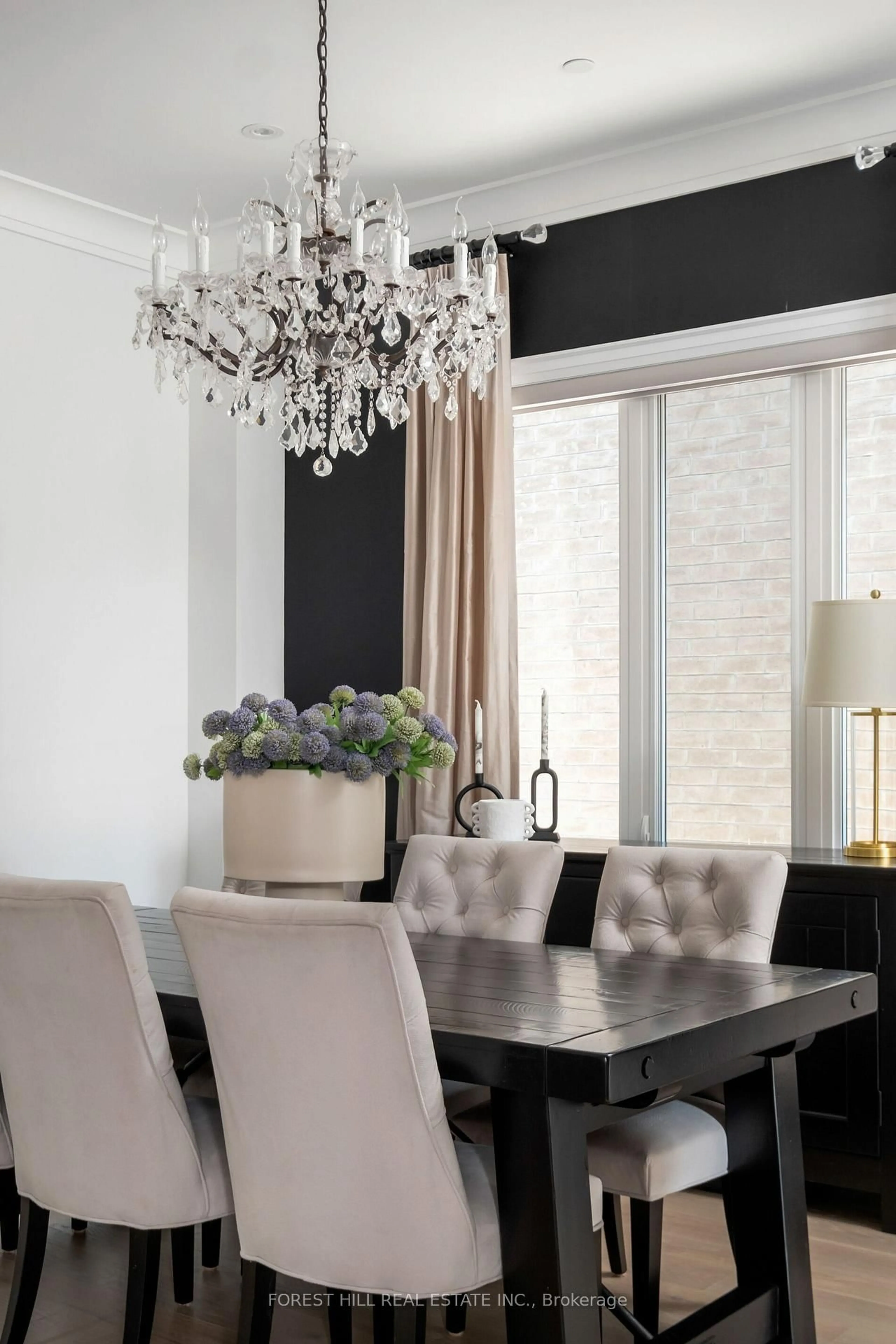Dining room, unknown for 124 Sikura Circ, Aurora Ontario L4G 3Y9