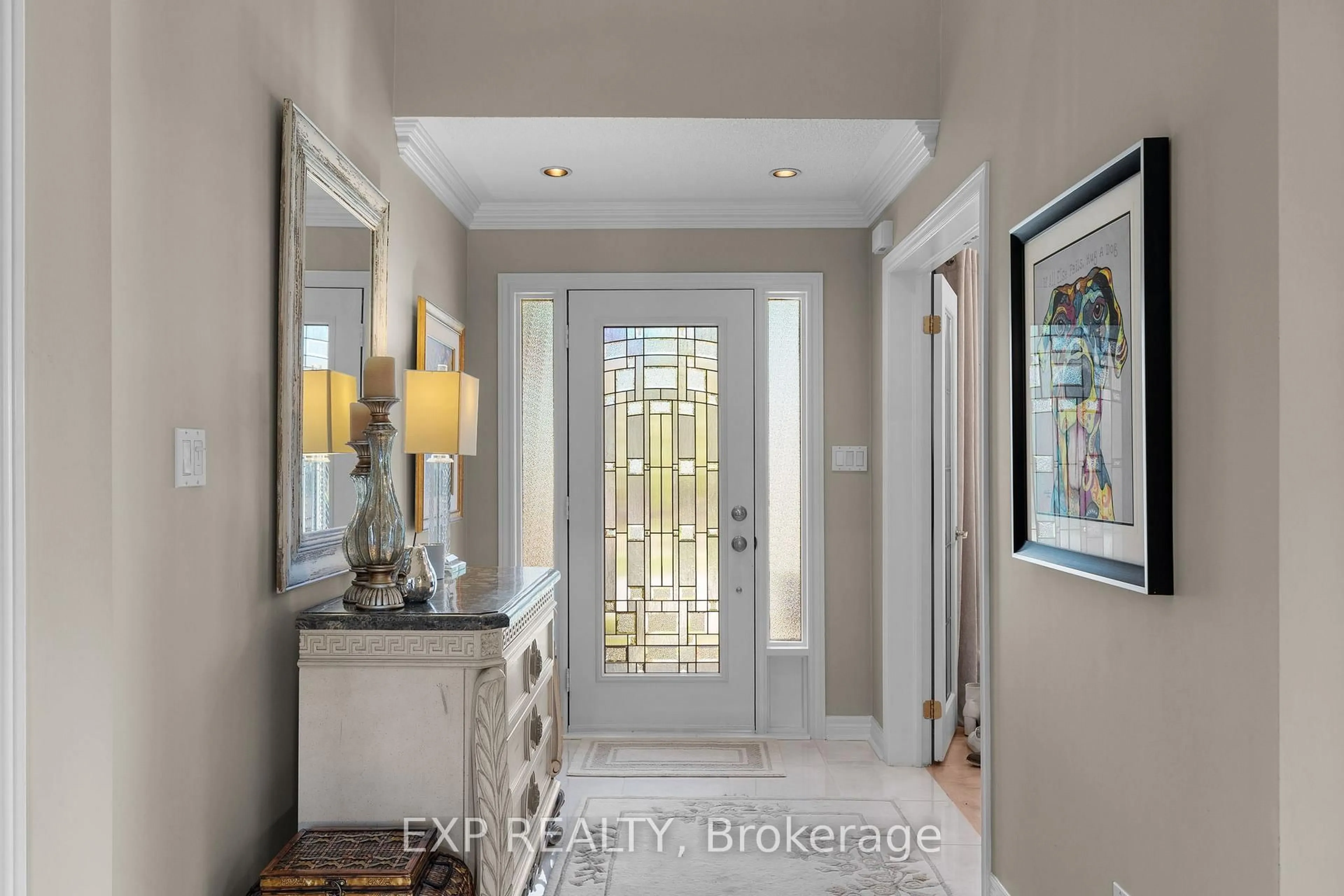 Indoor entryway for 6 Bella Vista Tr #161, New Tecumseth Ontario L9R 2B2