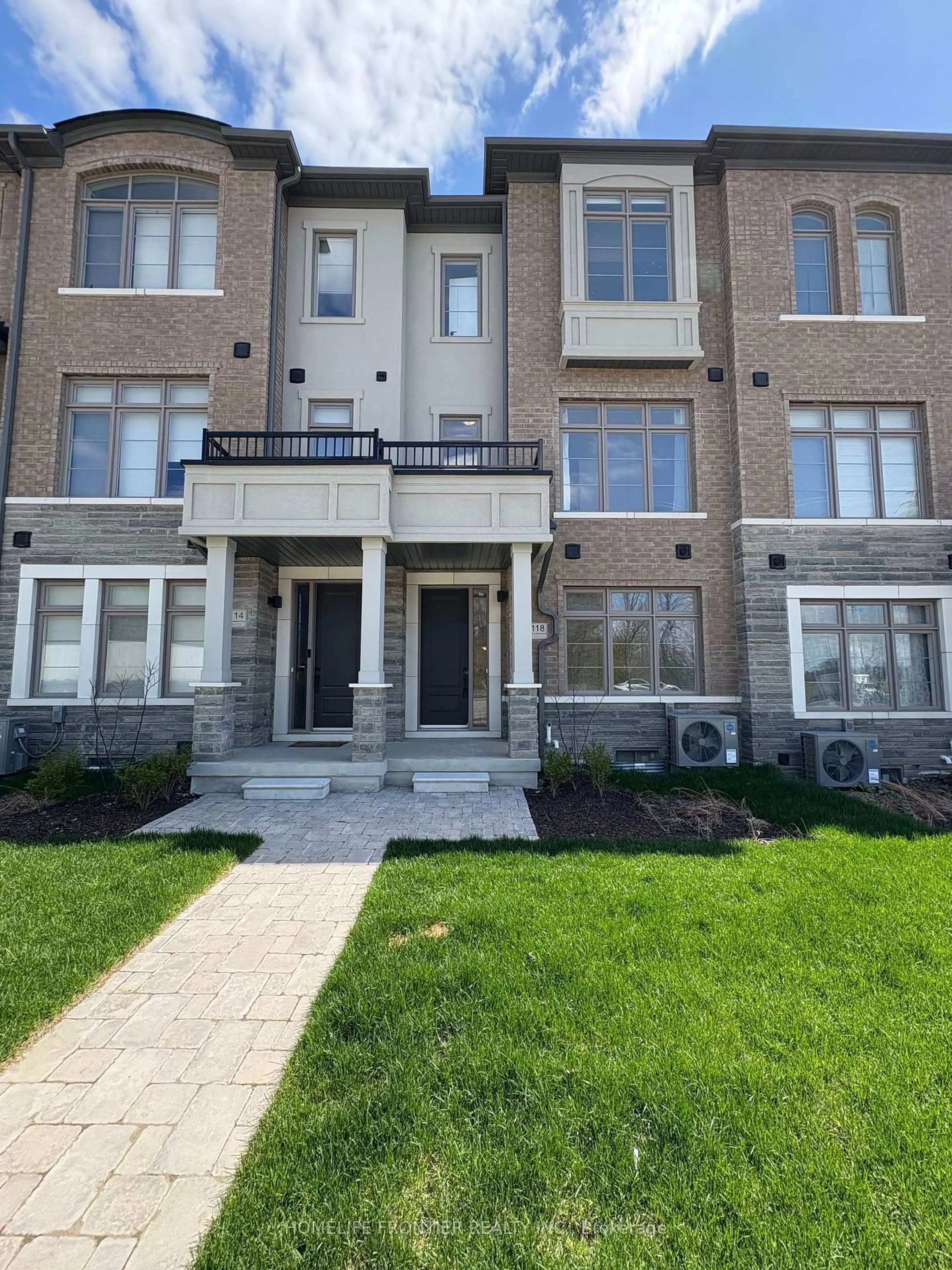 Home with brick exterior material, street for 118 De La Roche Dr, Vaughan Ontario L4H 5A3