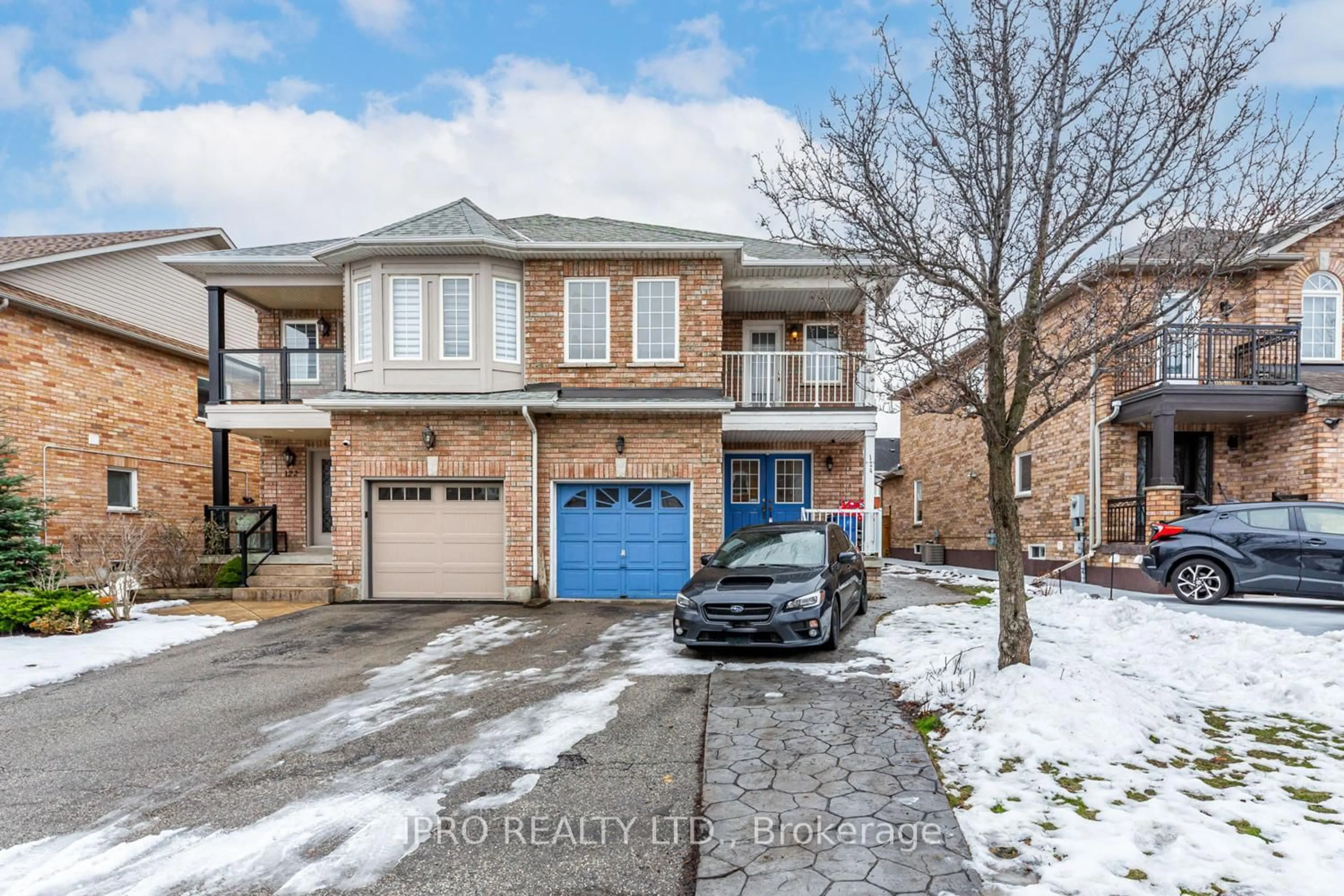 Home with brick exterior material, street for 124 Casabel Dr, Vaughan Ontario L6A 3L8