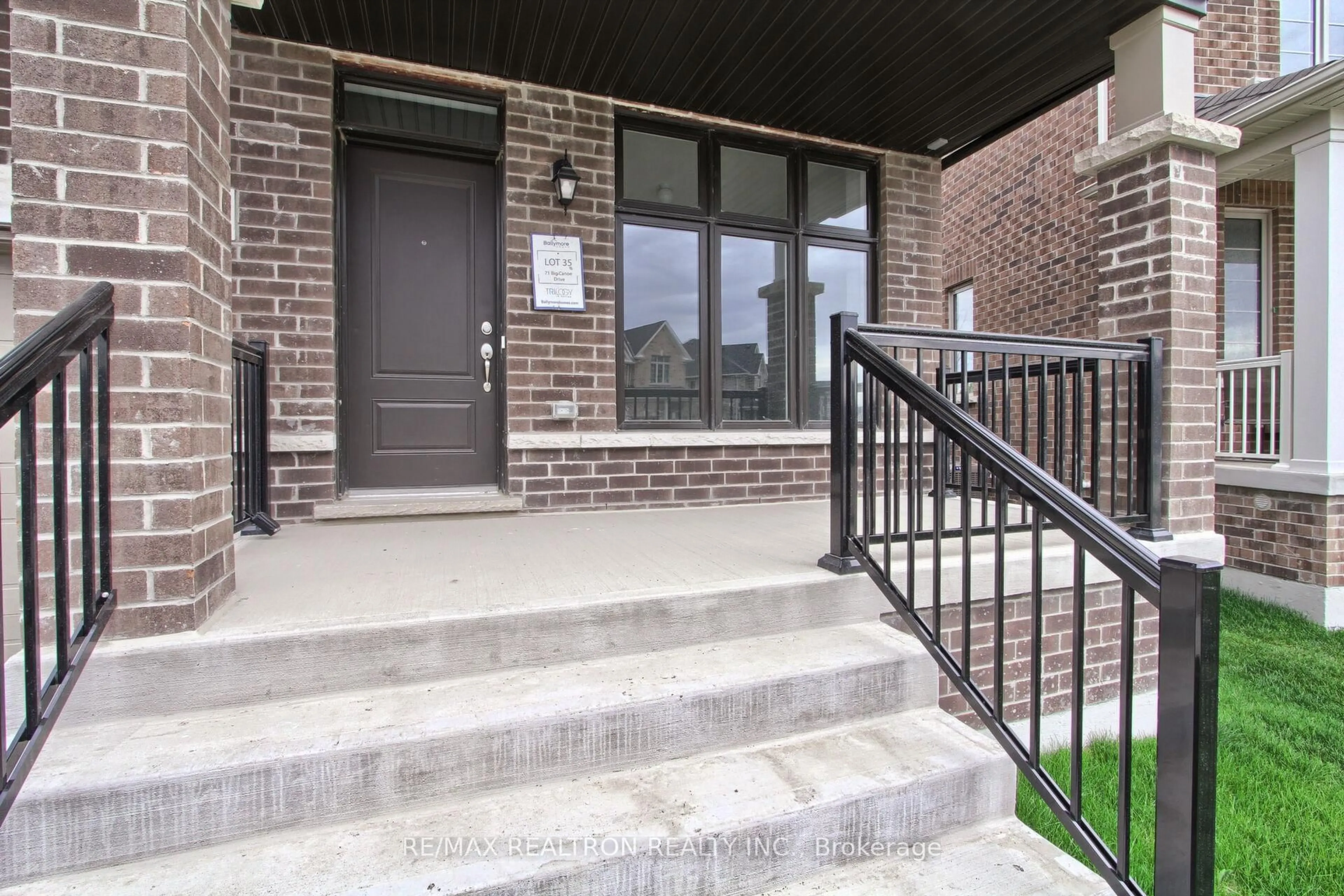 Unknown for 71 Big Canoe Dr, Georgina Ontario L0E 1R0