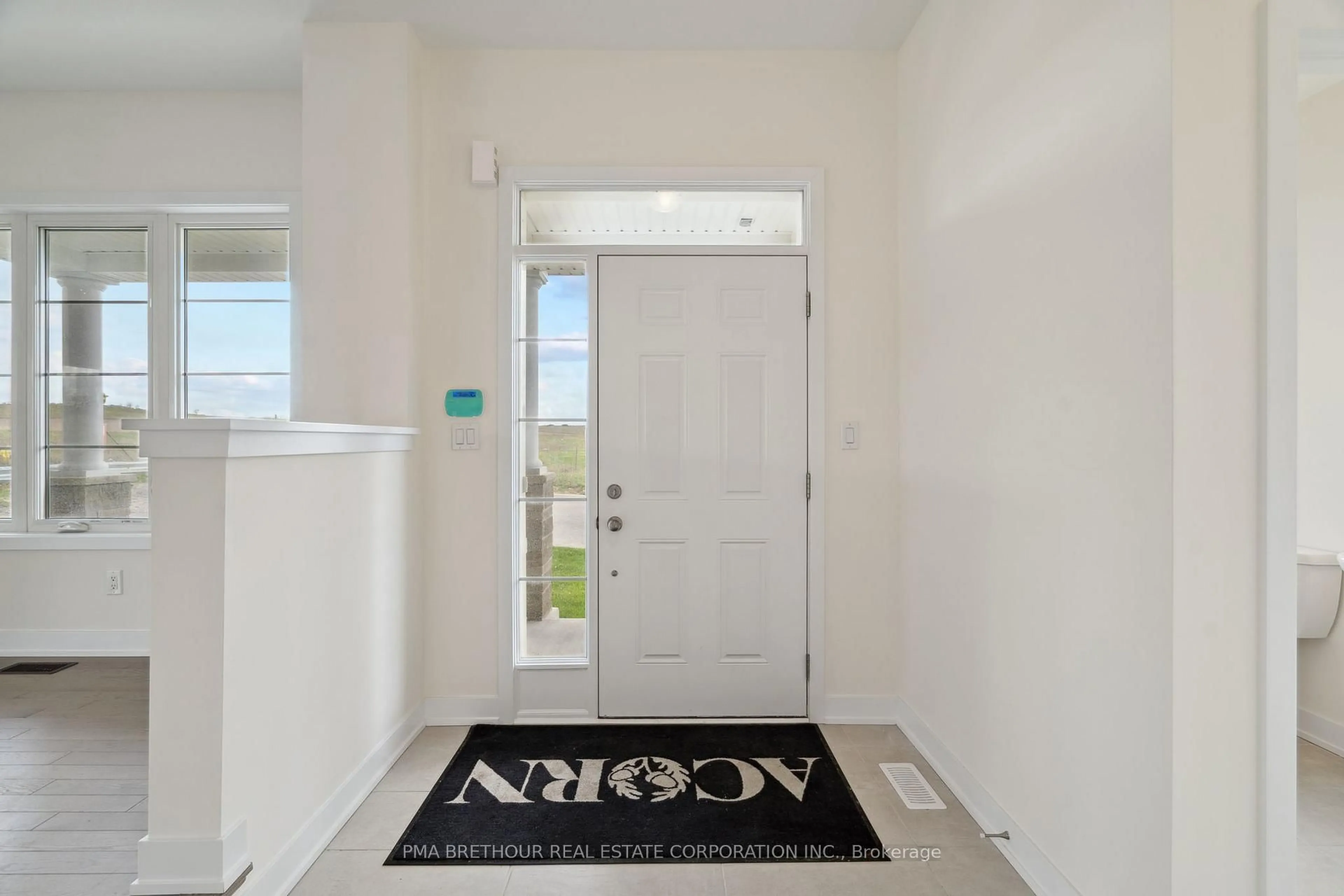 Indoor entryway for 78 Walter Tunny Cres, East Gwillimbury Ontario L9N 0R4