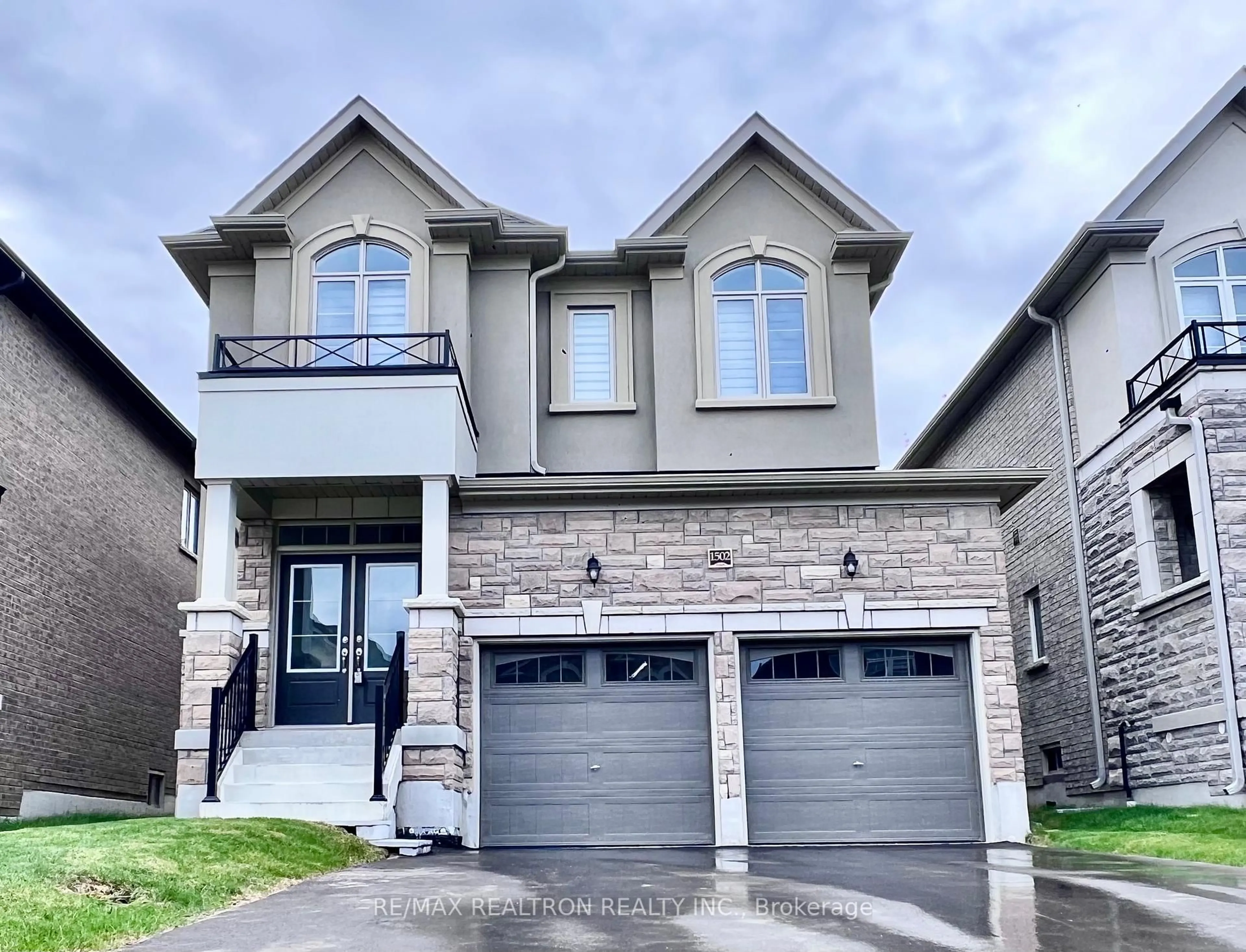 Home with brick exterior material, street for 1502 Harker St, Innisfil Ontario L9S 0R4