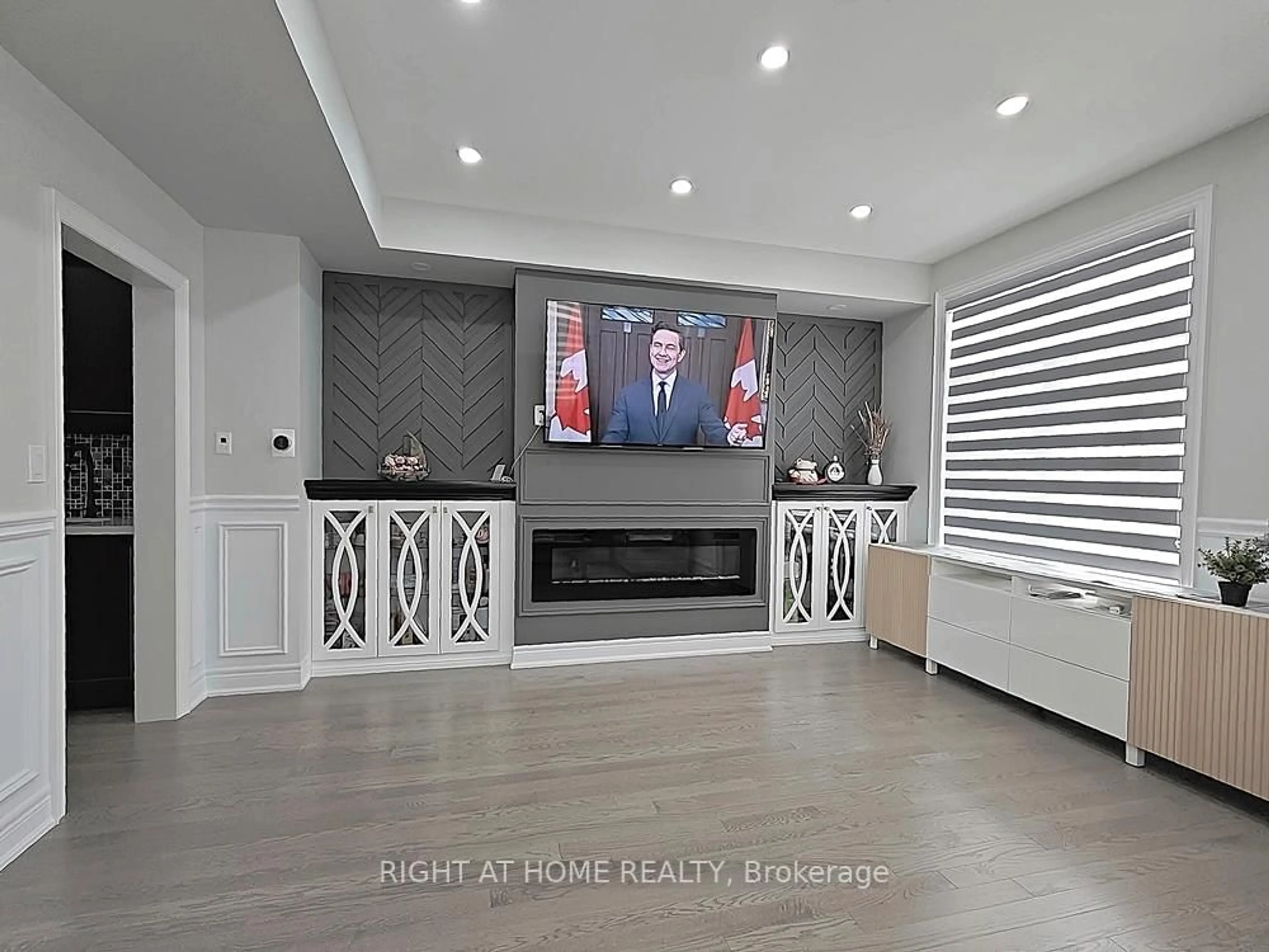 Home theater for 36 Andress Way, Markham Ontario L3S 0E9