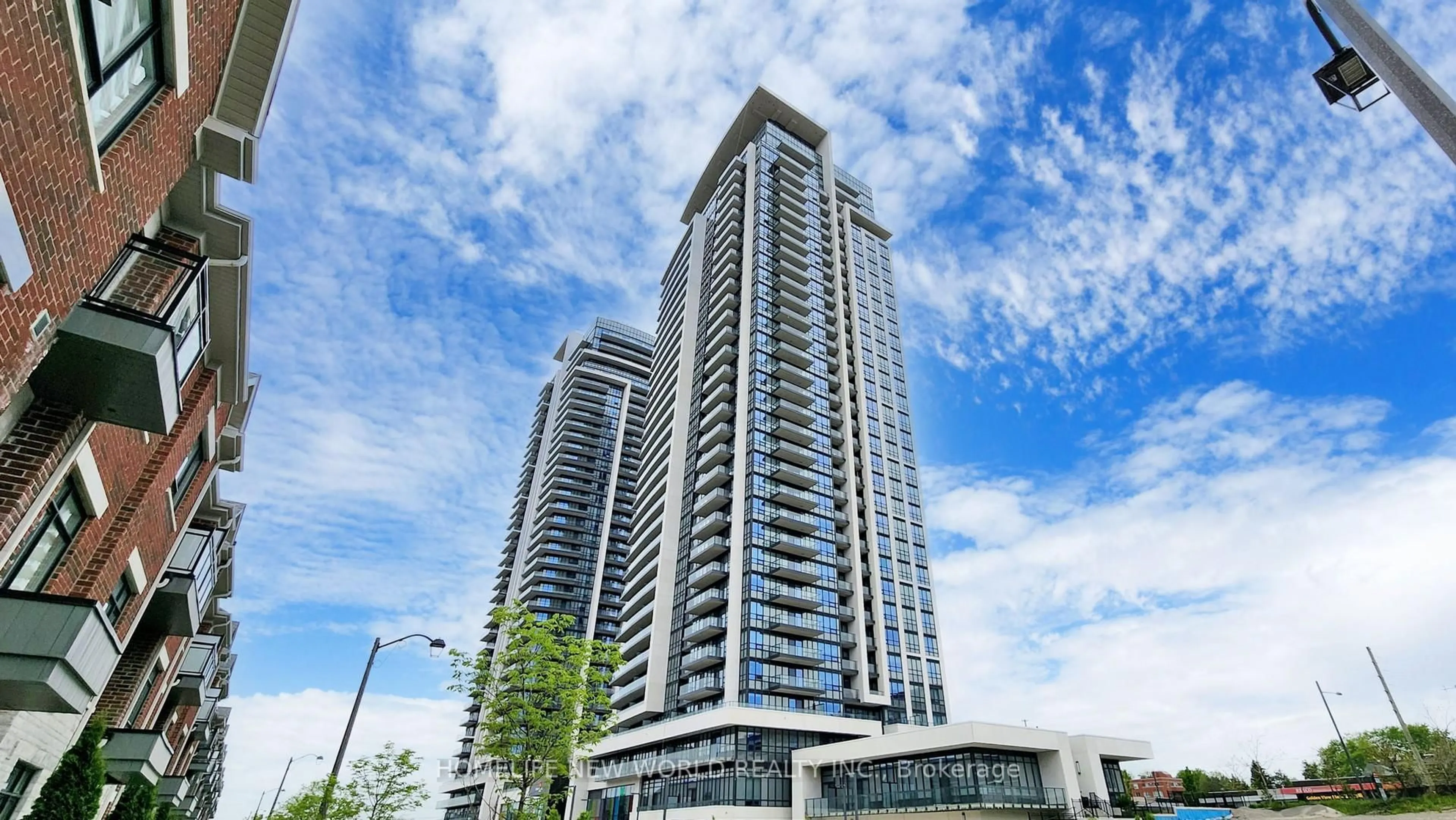 Indoor foyer for 38 Gandhi Lane #2912, Markham Ontario L3T 0G9
