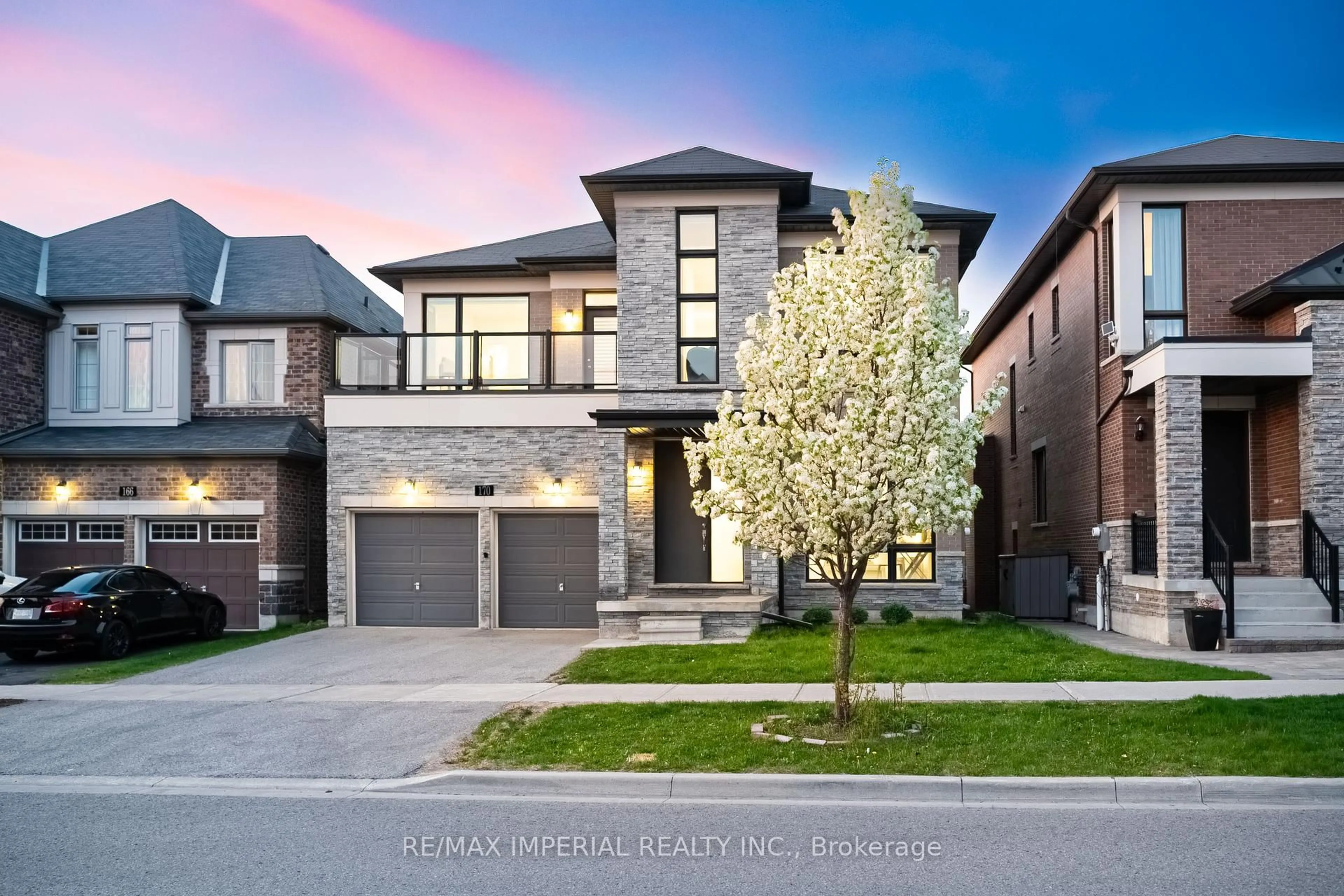 Home with brick exterior material, street for 170 SCRIVENER Dr, Aurora Ontario L4G 0Y9
