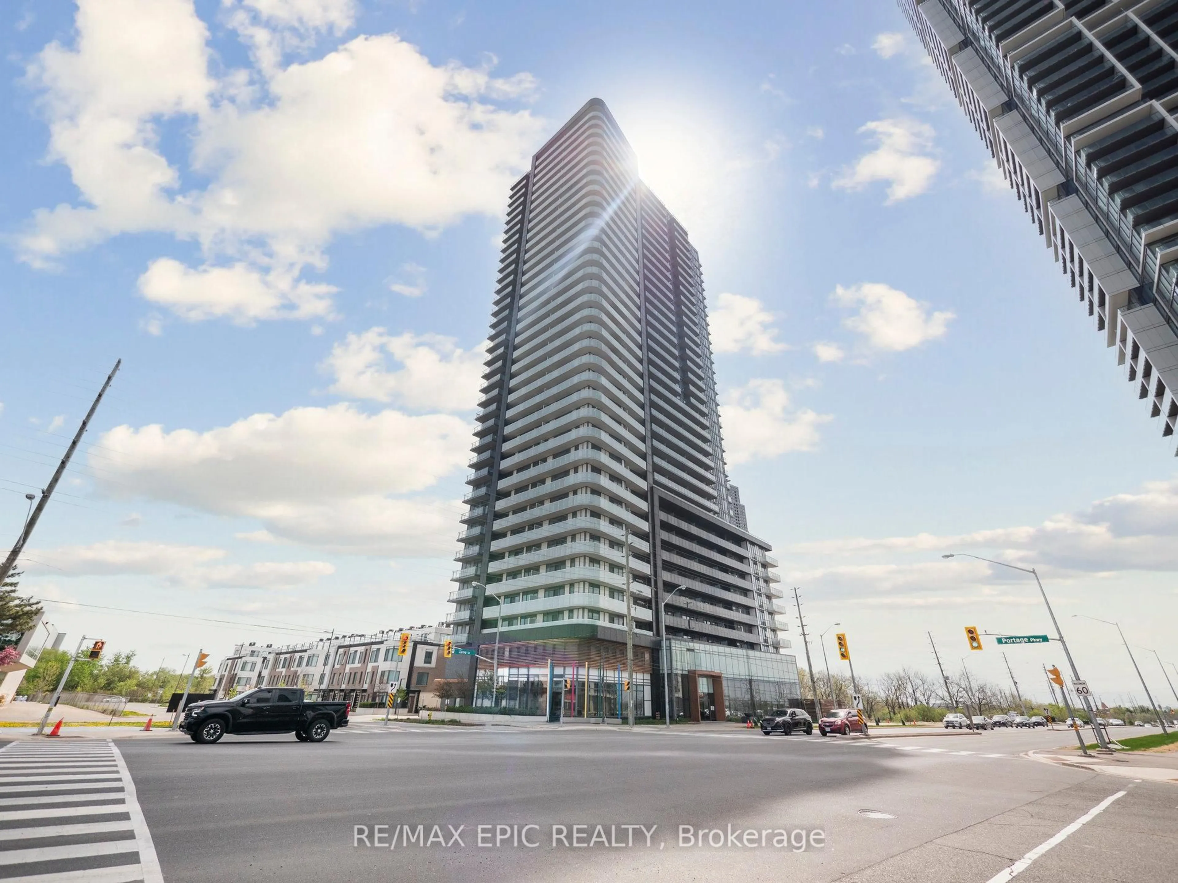 Blurry image for 7895 Jane St #PH1, Vaughan Ontario L4K 0K2