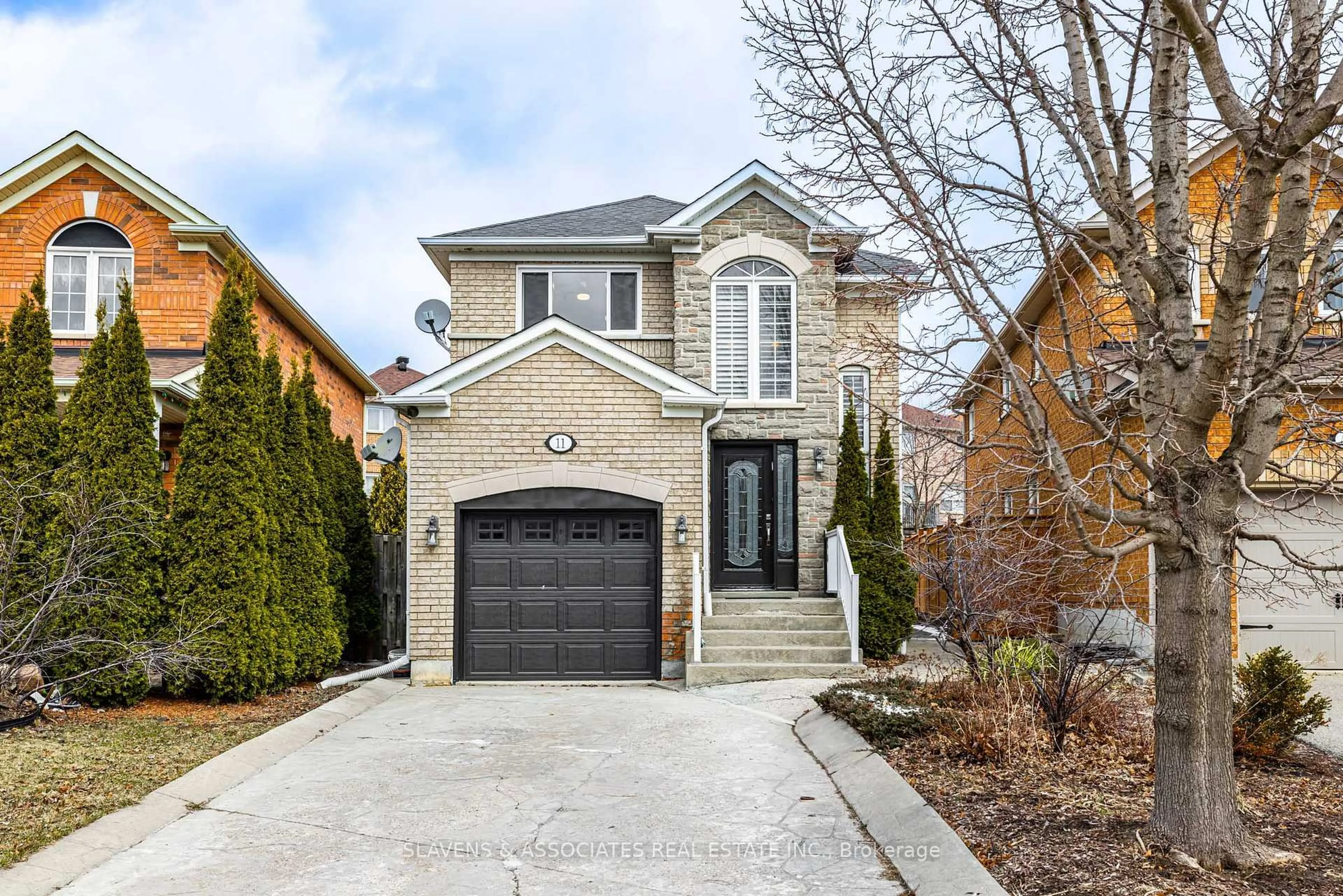 Home with brick exterior material, street for 11 Bestview Cres, Vaughan Ontario L6A 3S8