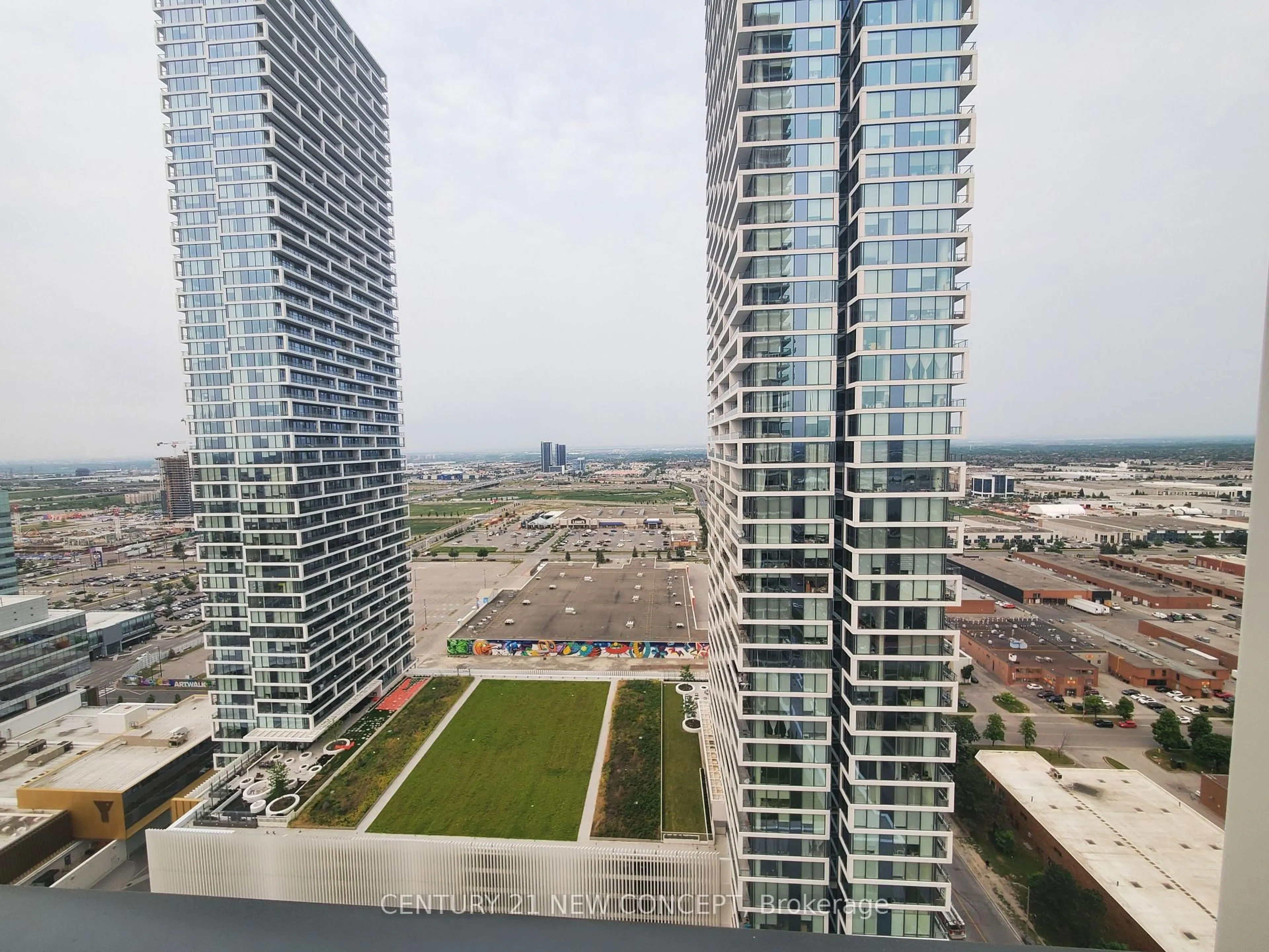 A pic from outside/outdoor area/front of a property/back of a property/a pic from drone, city buildings view from balcony for 950 Portage Pkwy #3915, Vaughan Ontario L4K 0J9