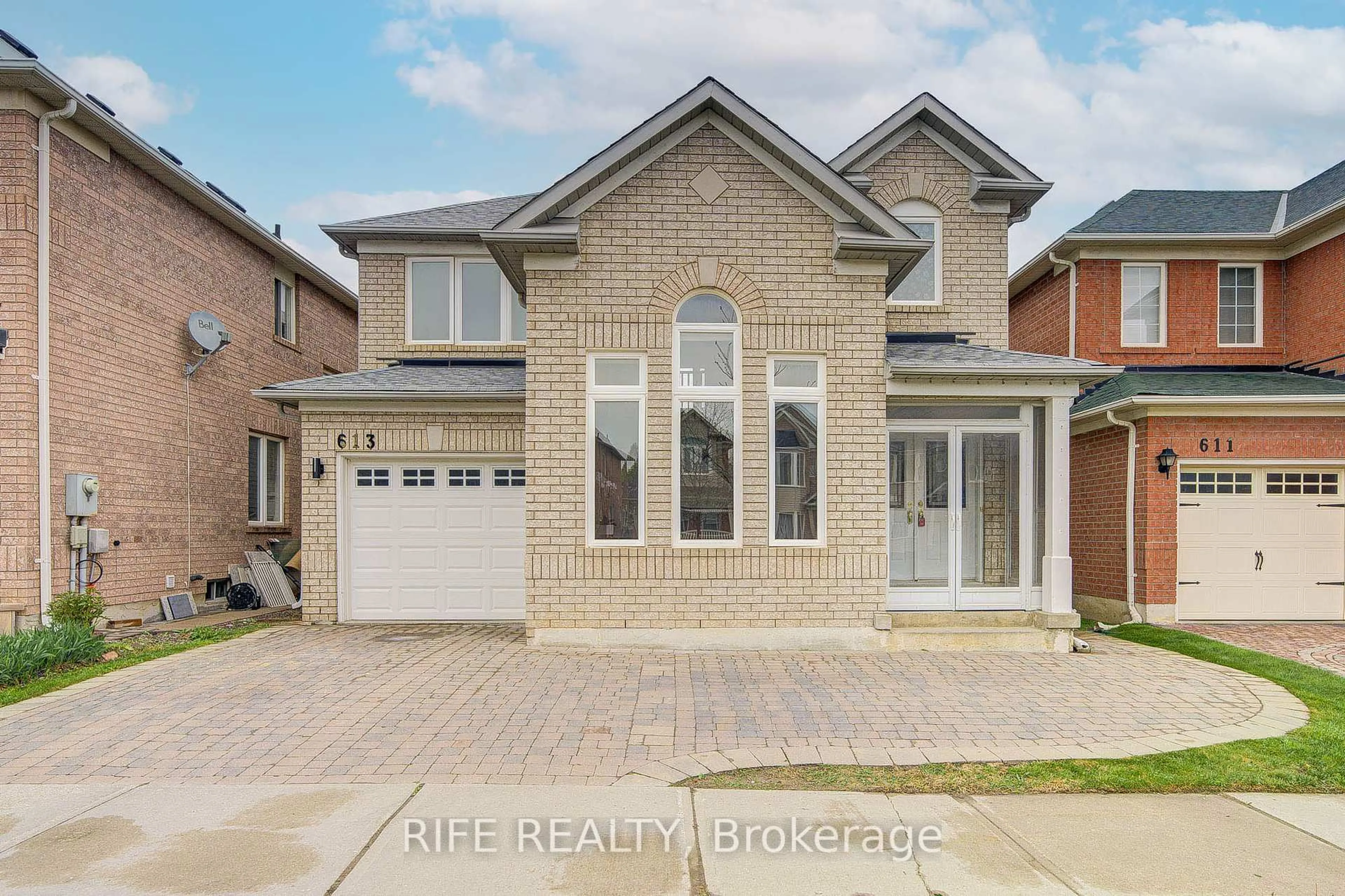 Home with brick exterior material, street for 613 William Berczy Blvd, Markham Ontario L6C 2B6